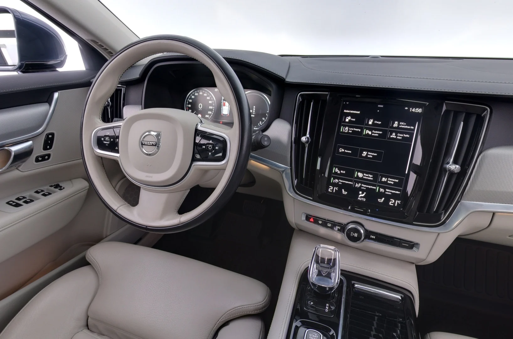 Car Image - 6iL4nPhr9tCnTl8vwLKTCo