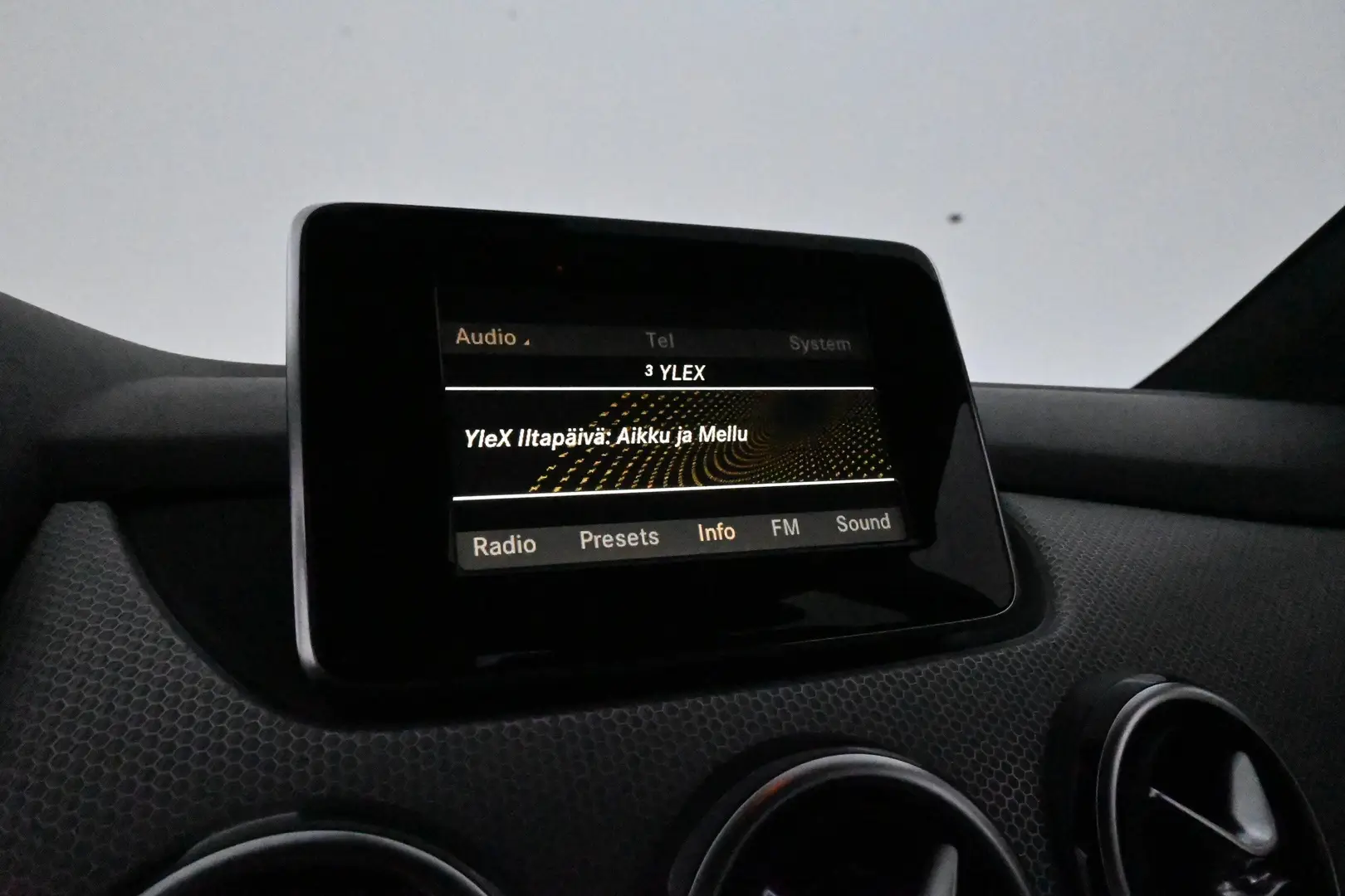 Car Image - 101yZpf2KpEGh7uISWLT2I