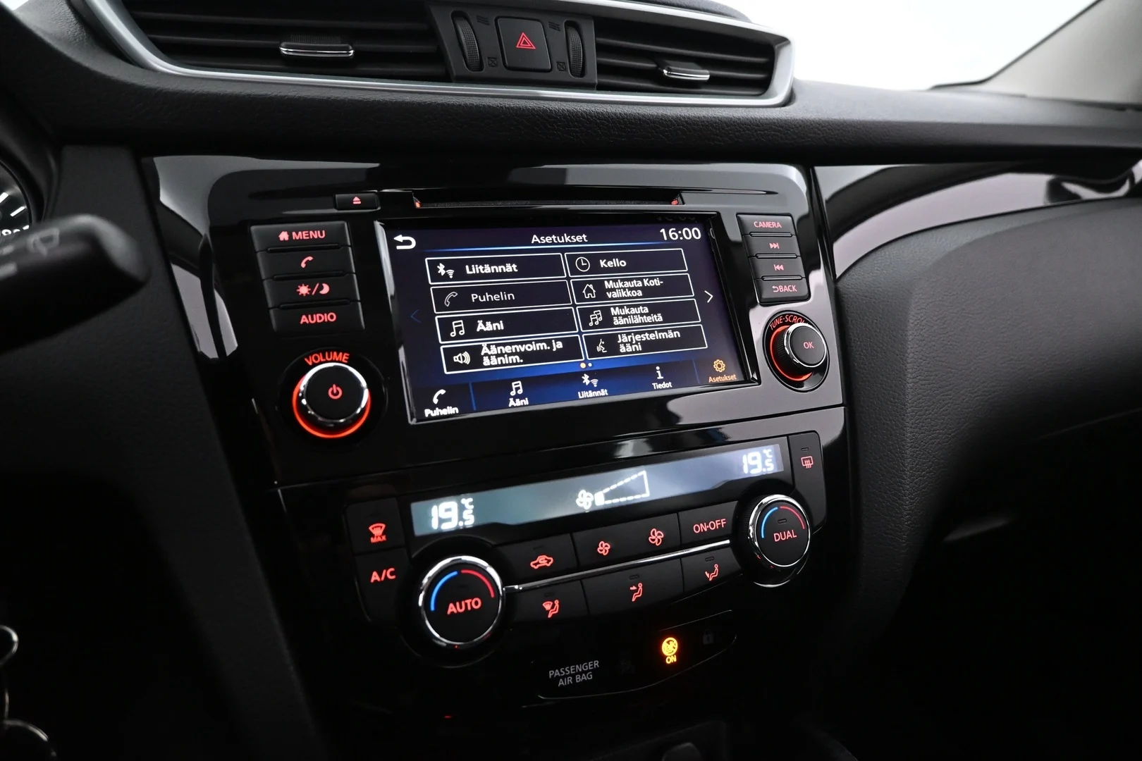 Car Image - NB9ER67XeQs2ujXOfAxdp