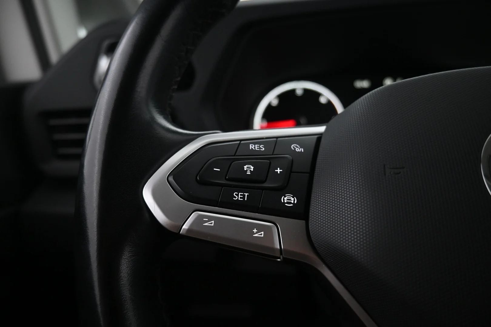 Car Image - 7CgY482yh2fPJ8hscbybbi
