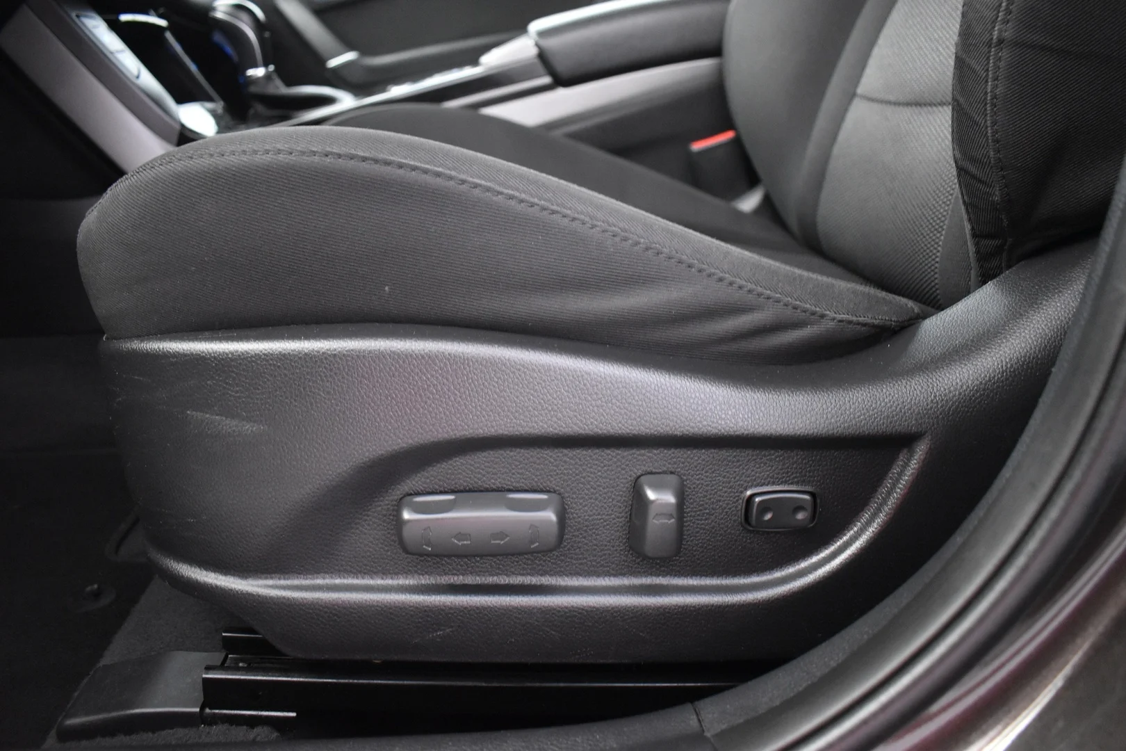 Car Image - 6Yb4FtSgzBJE2TuL789HtR