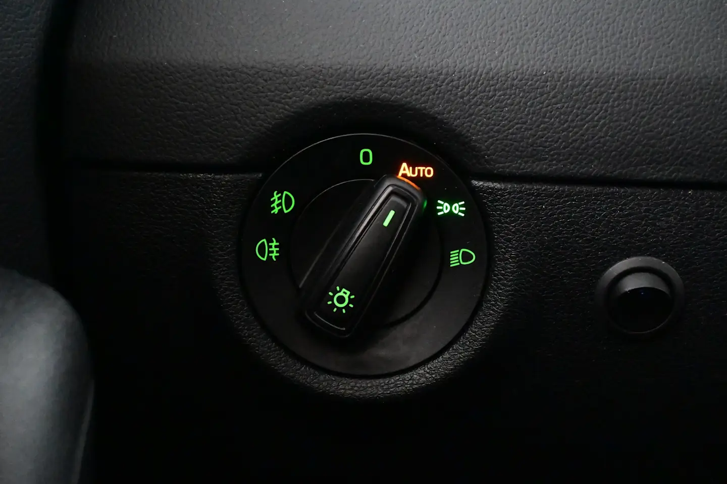 Car Image - 1FLePRkbpOOW2Lhz4dZvne