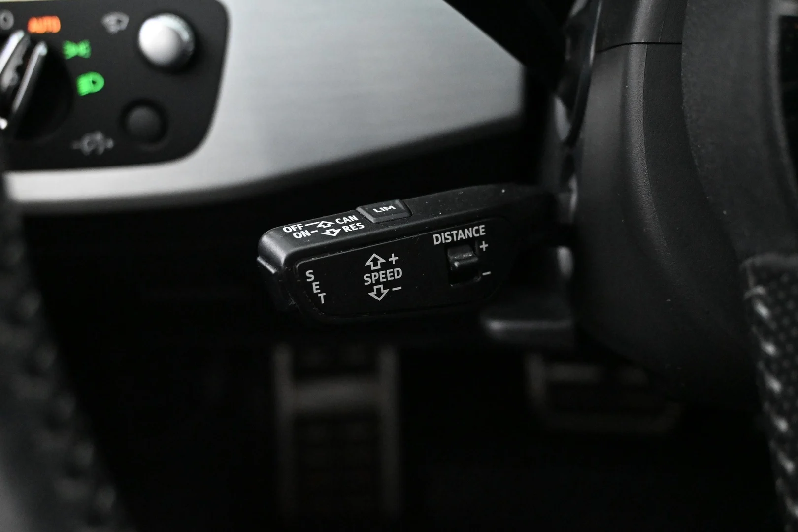 Car Image - GvgKoGZDOpqJlsBxwUZDl