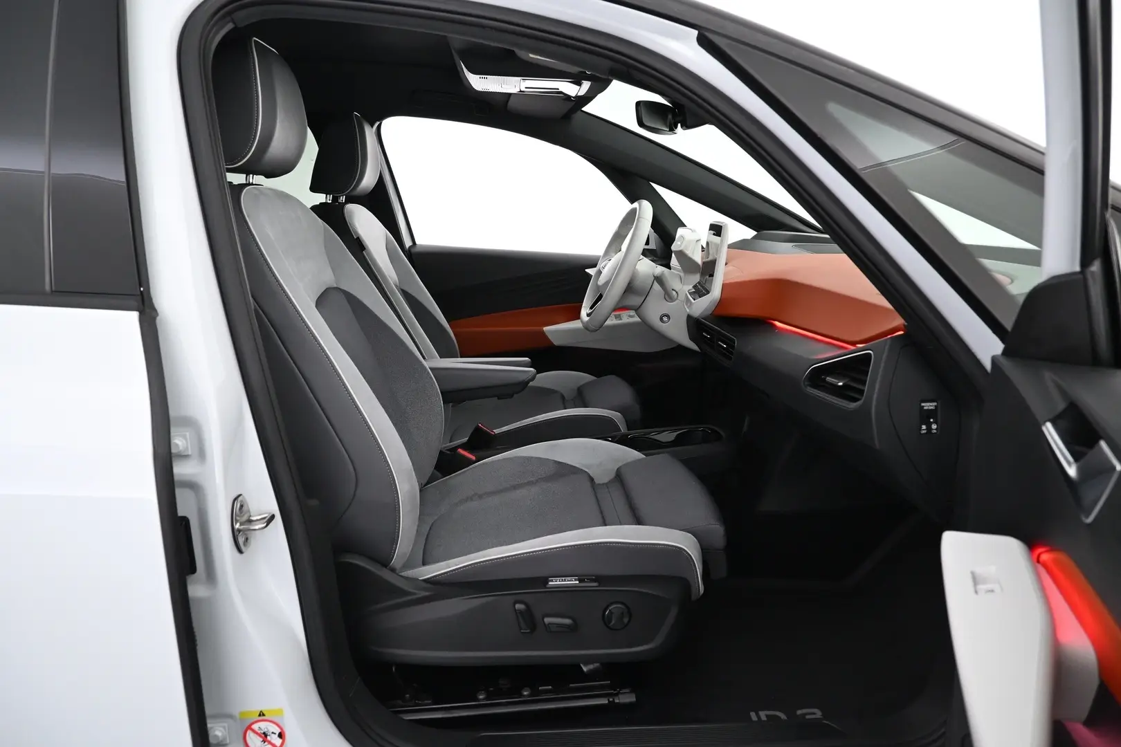 Car Image - 5ix7gv2uP5A3SdAktycRWK