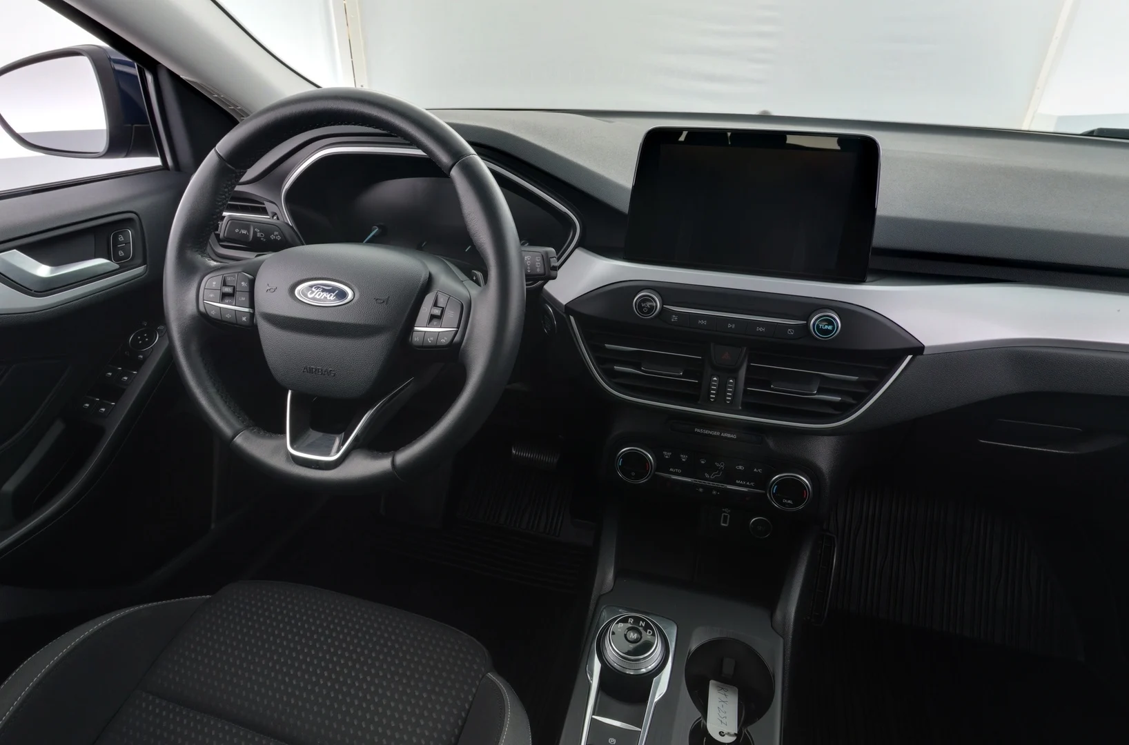 Car Image - 5MYT2tHwjeld7gb31aI5BK