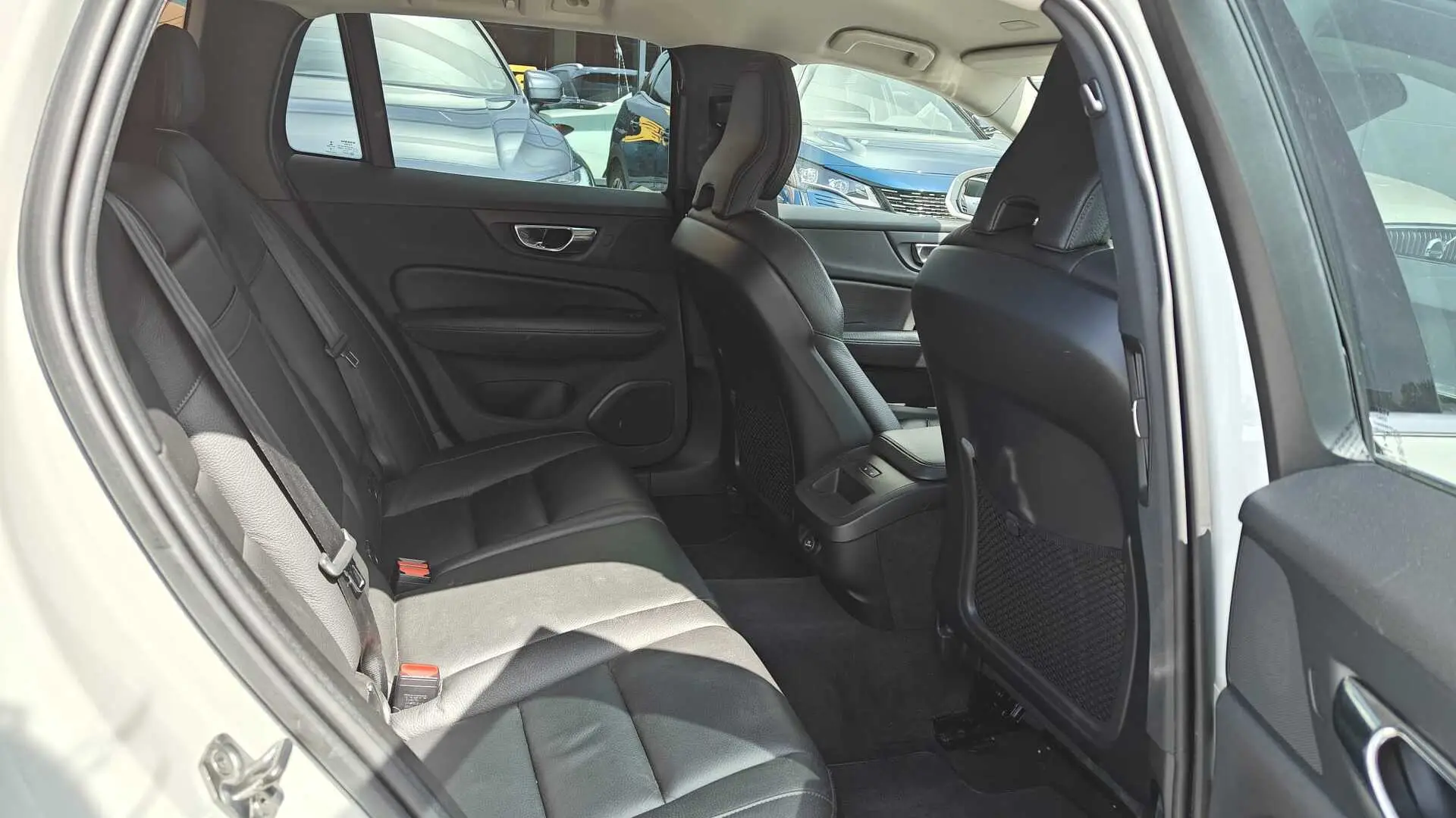 Car Image - 2SdPEQC1UwNLt0xIjPxigJ