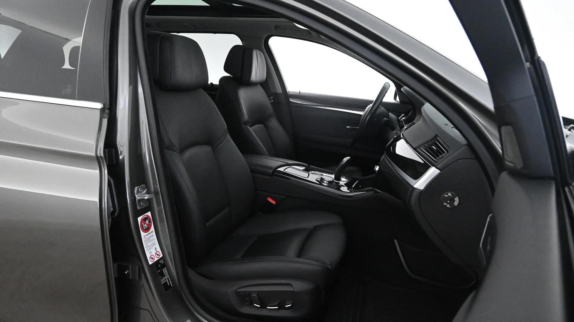 Car Image - 5zEQLFGHP2fangKbsVzl7f