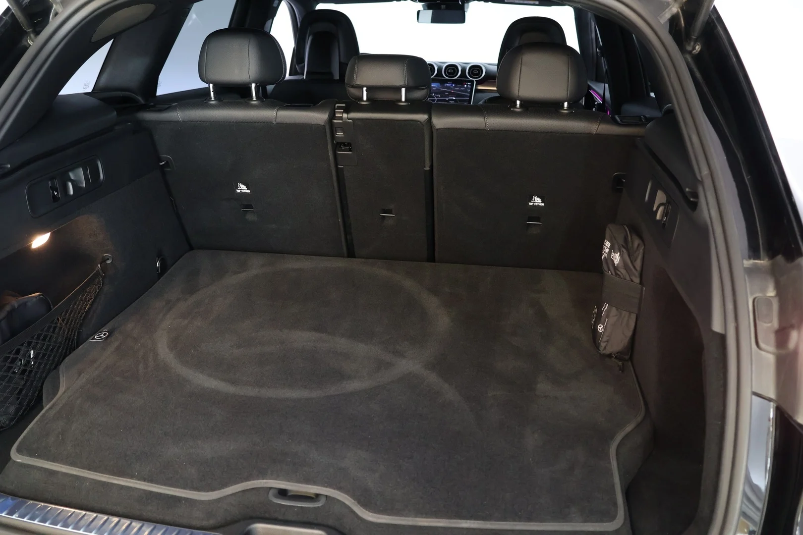 Car Image - XB5803OB68LWAvmxc8g6A