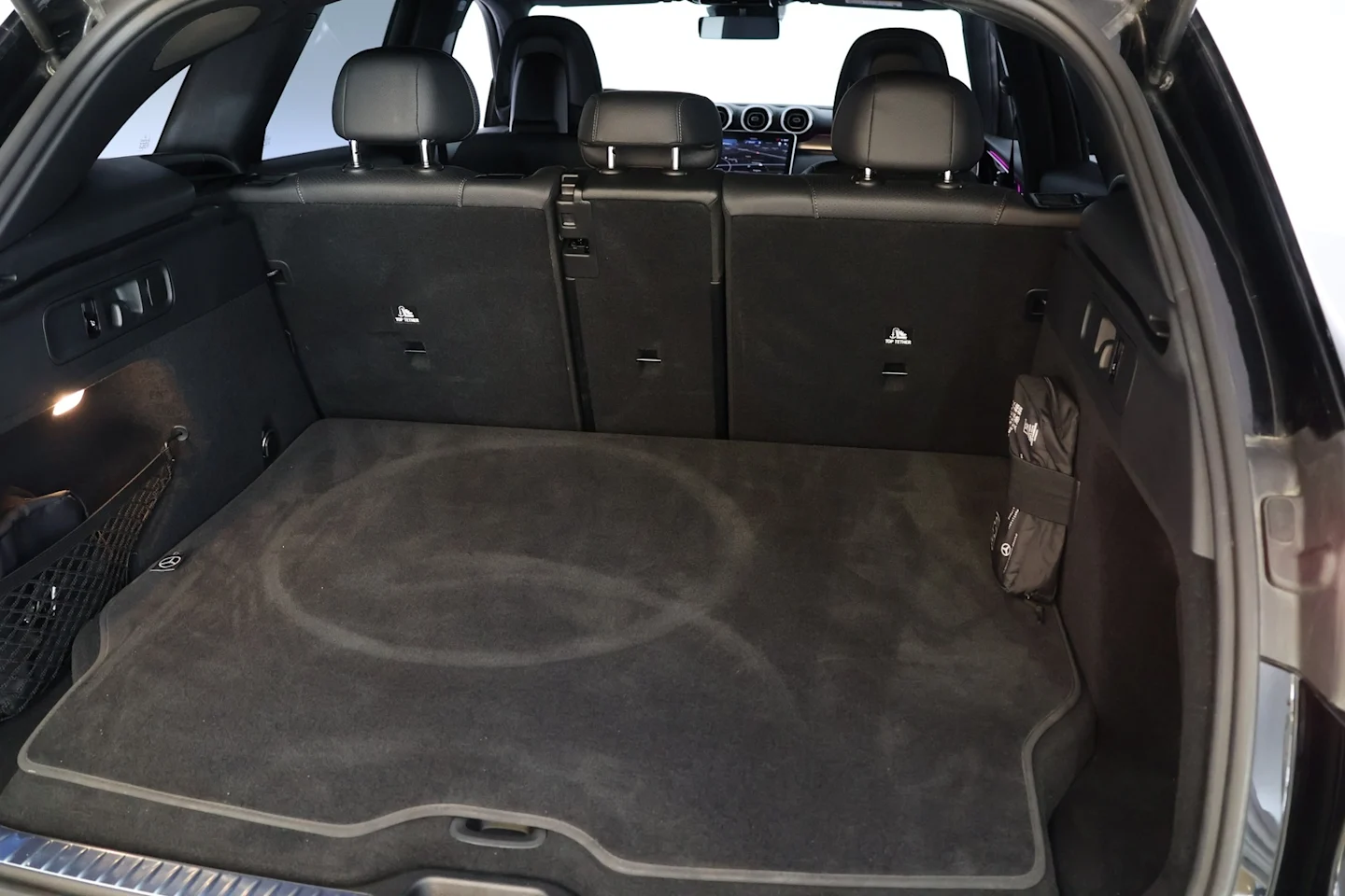Car Image - XB5803OB68LWAvmxc8g6A