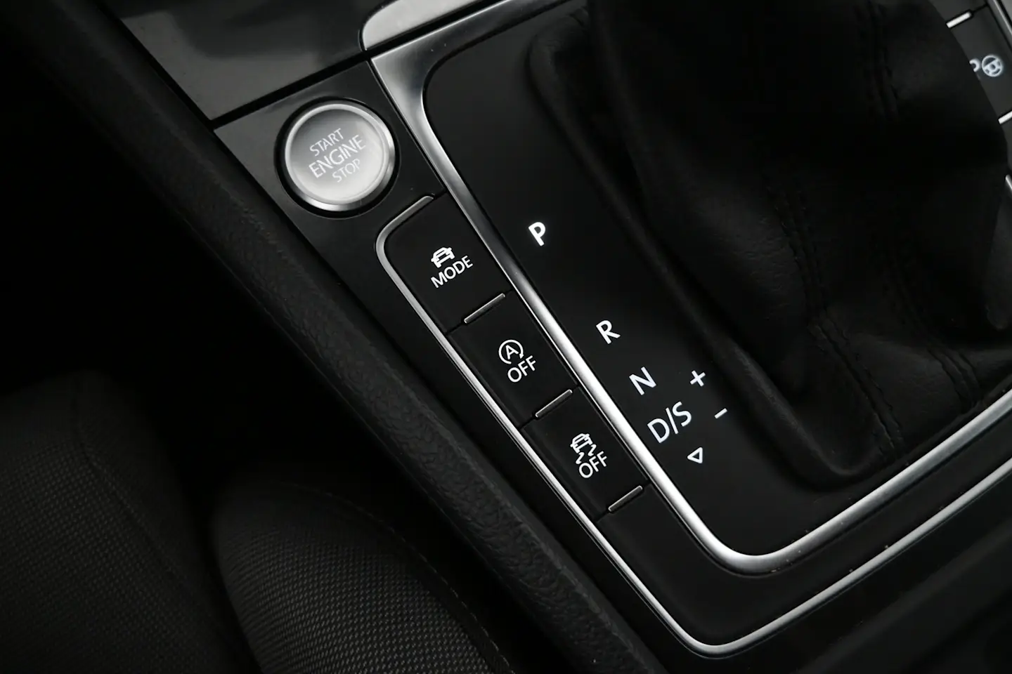 Car Image - 3ESnUwdMVgnO9mYlT9yH79