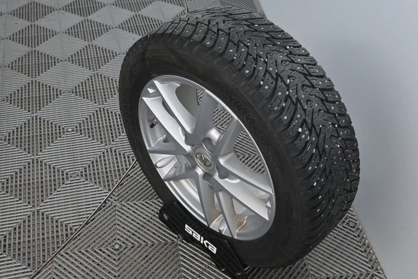 Car Image - 1pILO9s3HZHeh5y36mQdDI