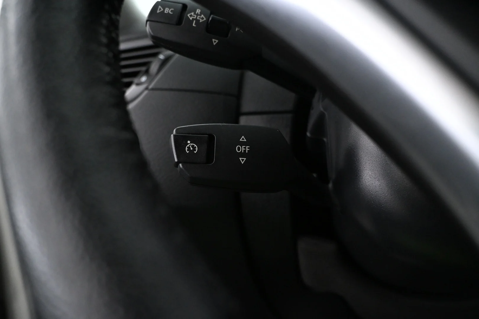 Car Image - 5mCyS7xm1gecnRqReXiBvy