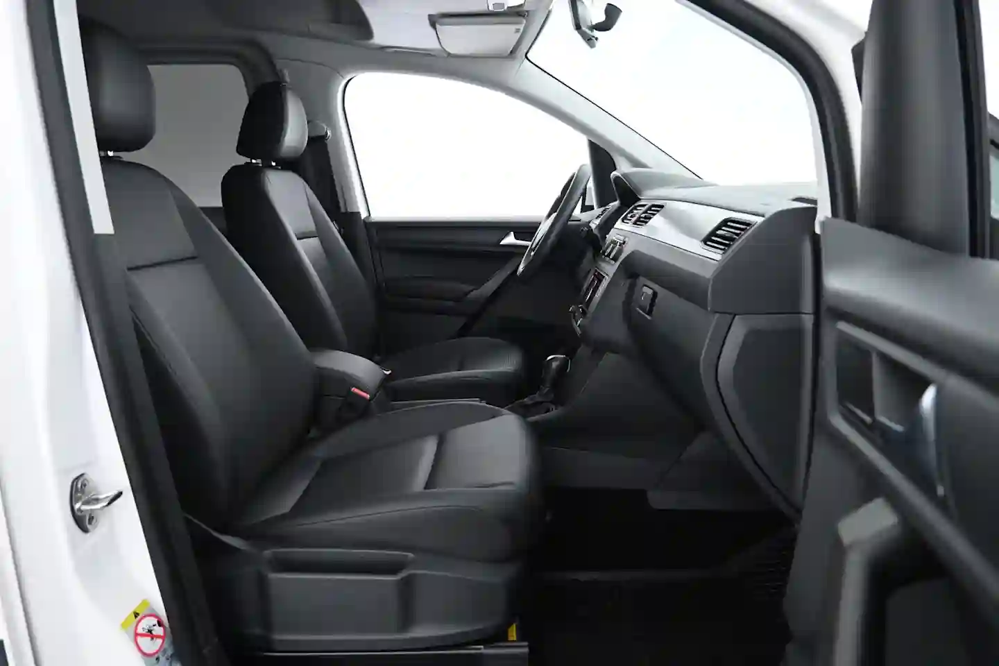 Car Image - xyHC99rVNSlA63O3oHUn2