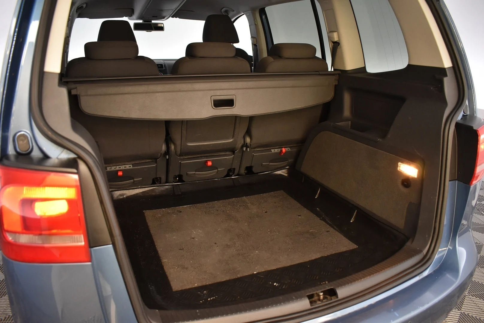 Car Image - 5i6gDJhcqlmjSmnoMWTG5v