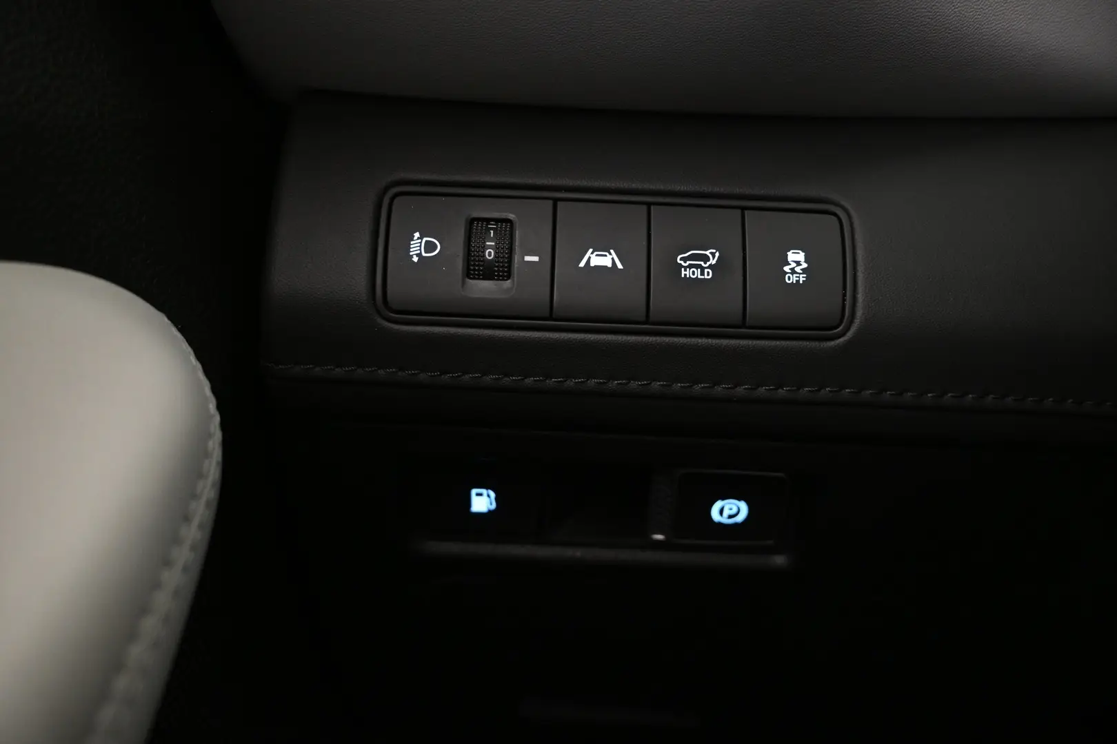 Car Image - 5S2UwVIqydtRGNCfJDX0dO