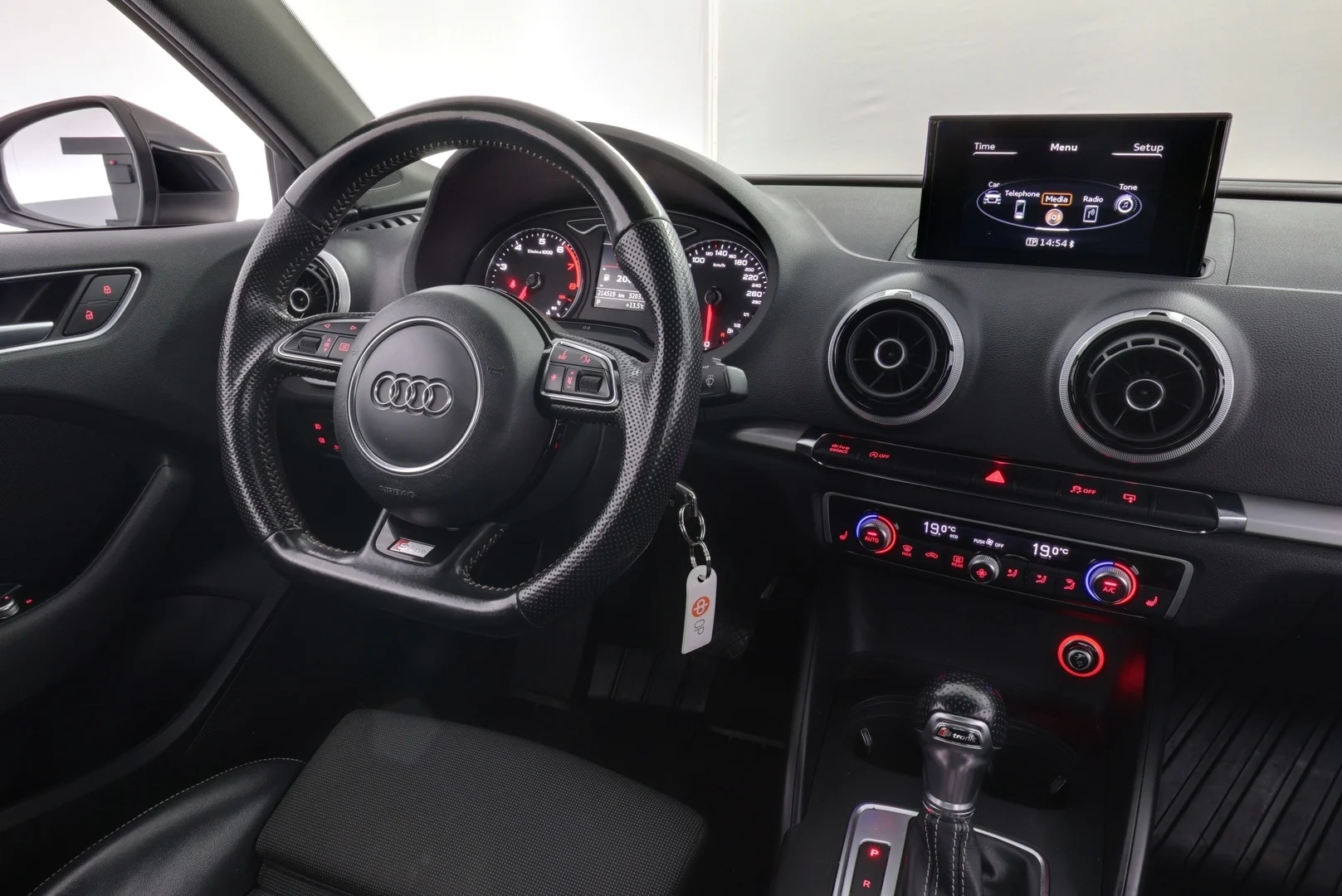 Car Image - 5Wpar9mbzrh2QsZJFYik8I