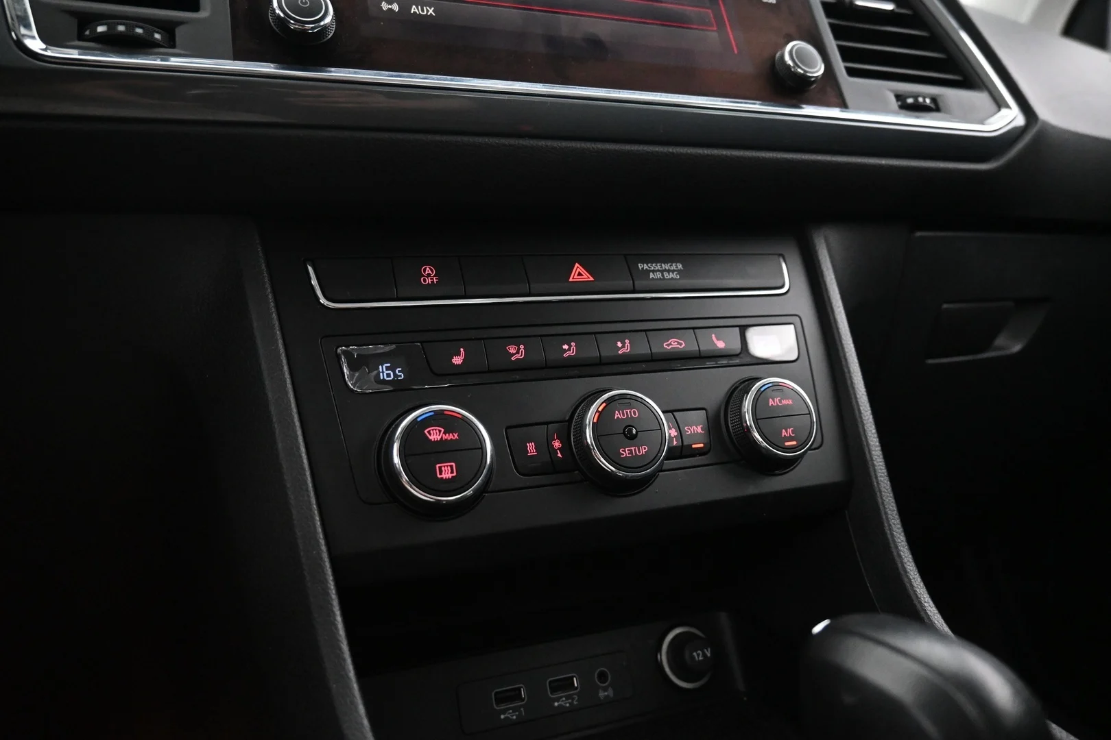 Car Image - 4L42kVXMlqwXO5GJKeHN8j