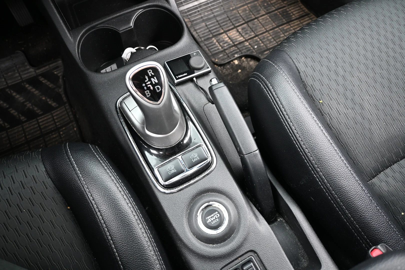 Car Image - 4es0UEQ3EbHhOchUxF9JuE