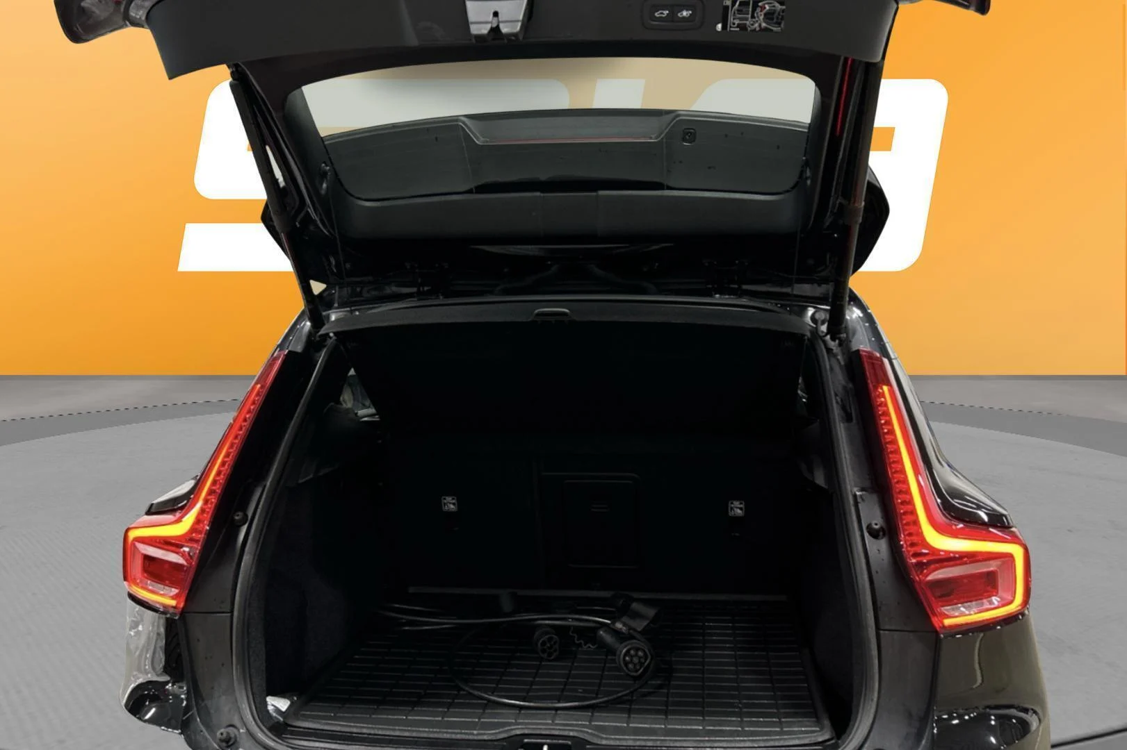 Car Image - 2sI1FRSZGUevcpScCOESdR