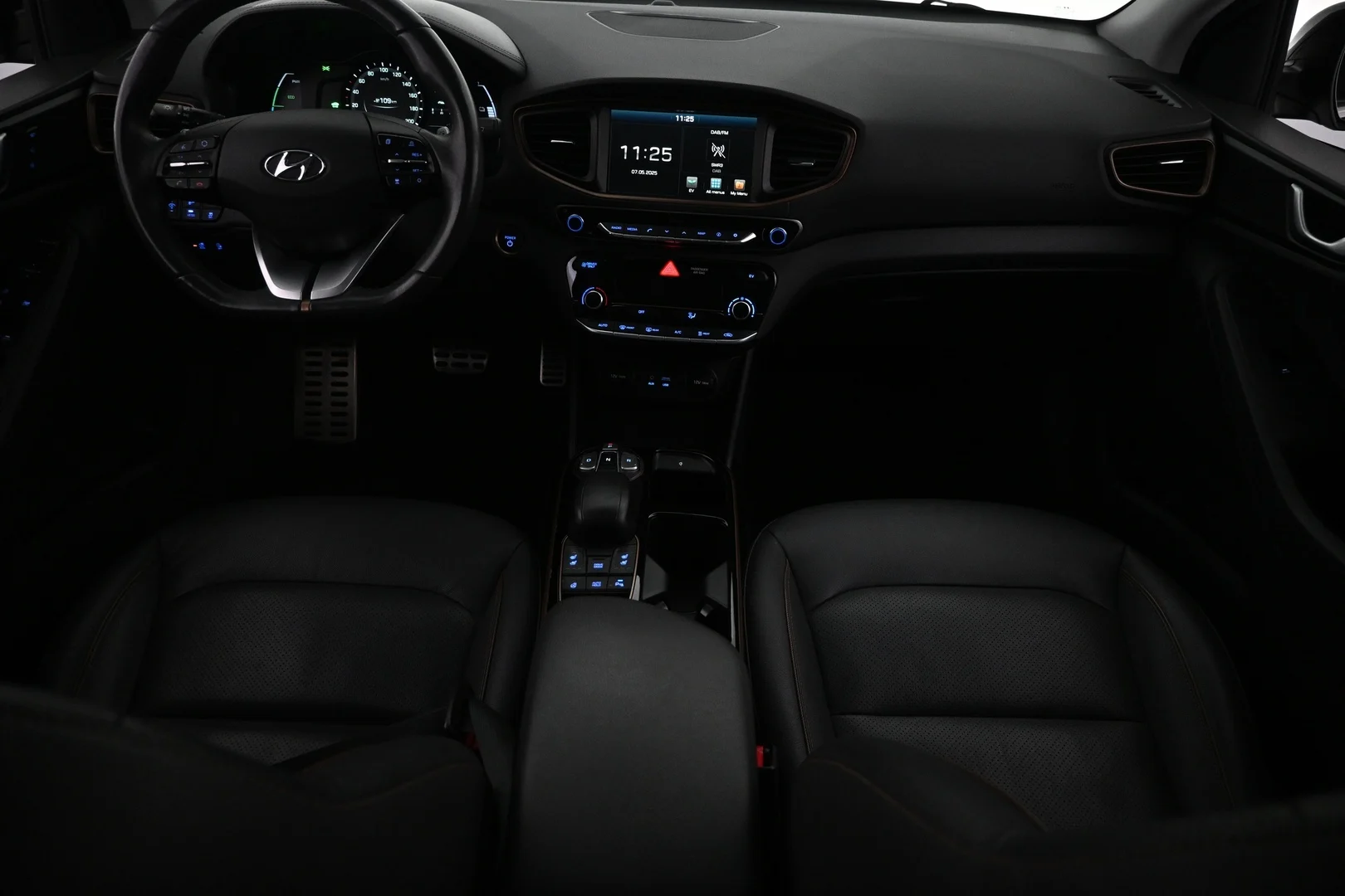 Car Image - 3jtmQi8VsAU5QOo7j8BBZo