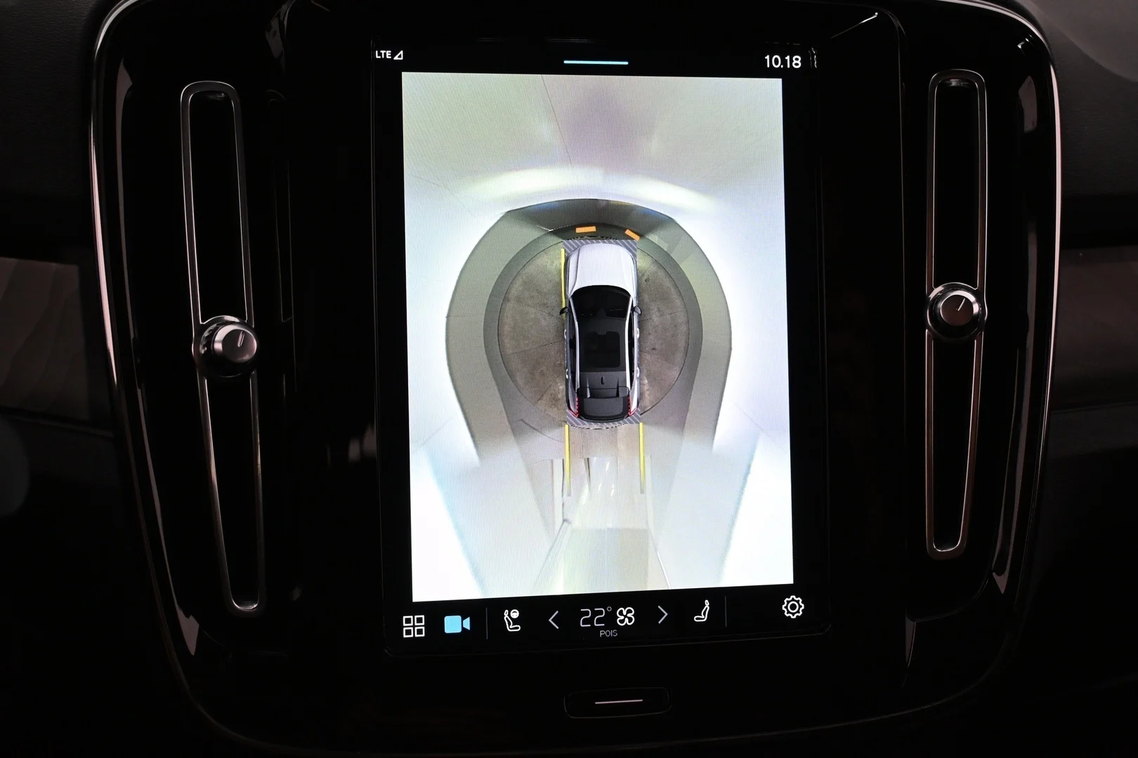 Car Image - 6YXnbaEswxtyQ6jQyCPNtD