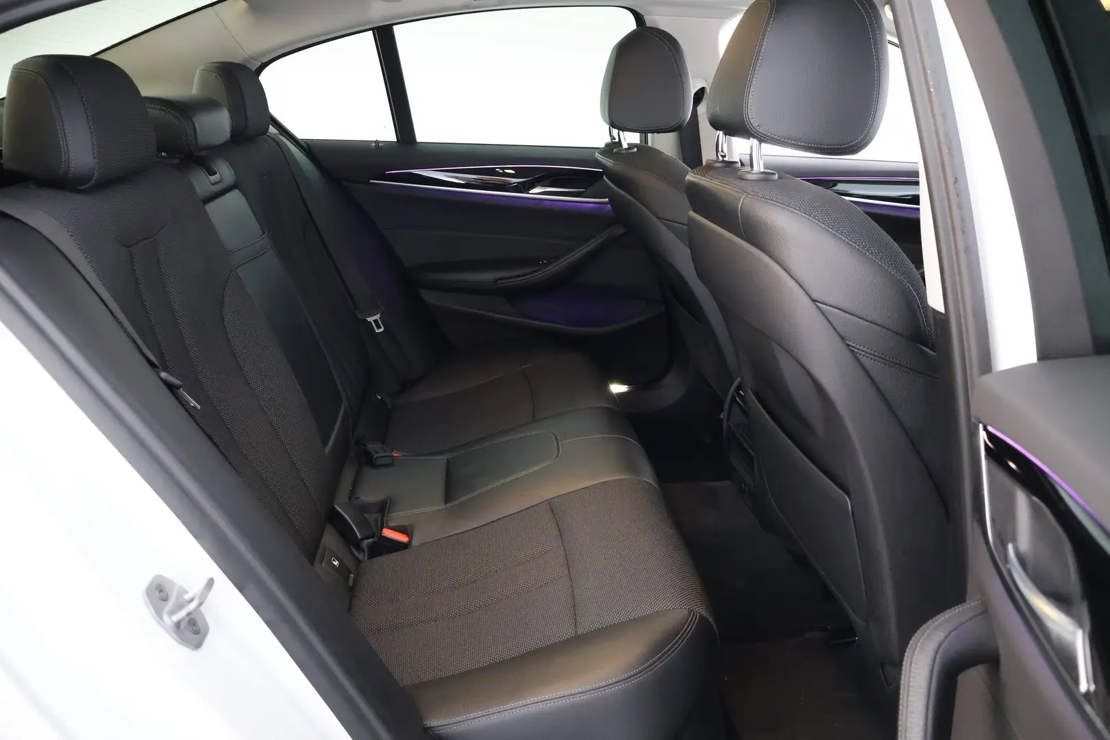 Car Image - 3VJGcqUdQ3wIakkW6Ta9Zp