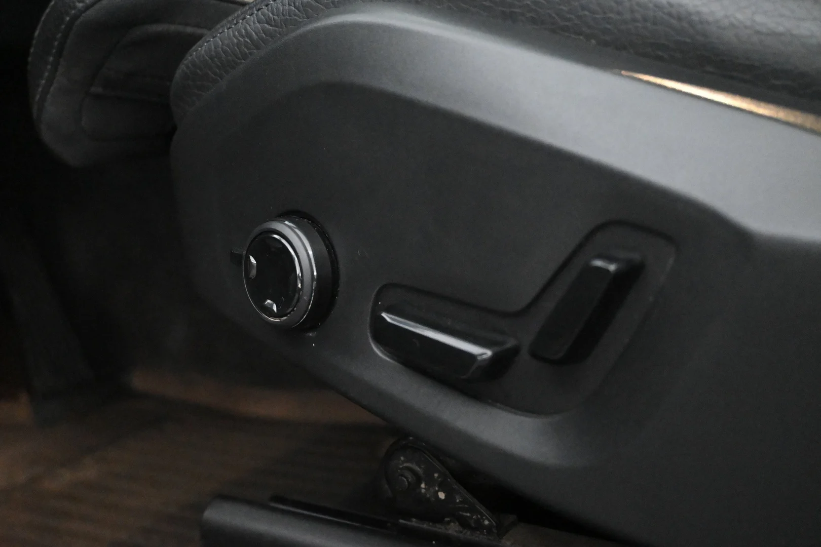 Car Image - 3zHdd65oEoUEbml5llbsC3