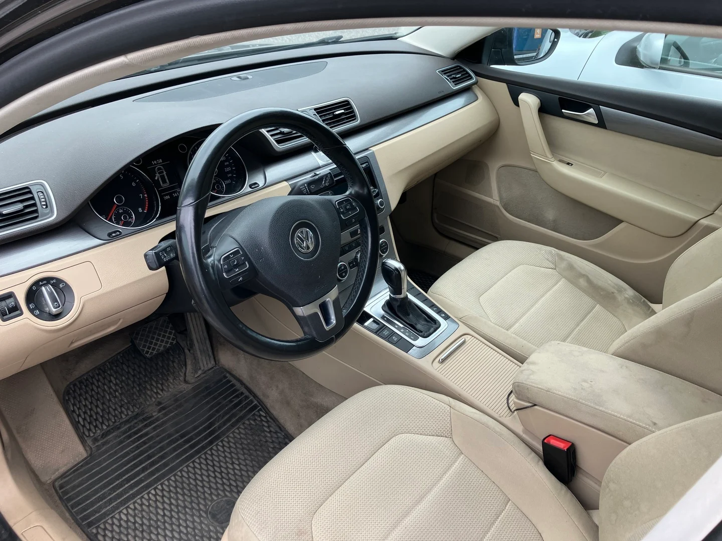 Car Image - 7bat9Fx4IAwXarvBdCxpWC