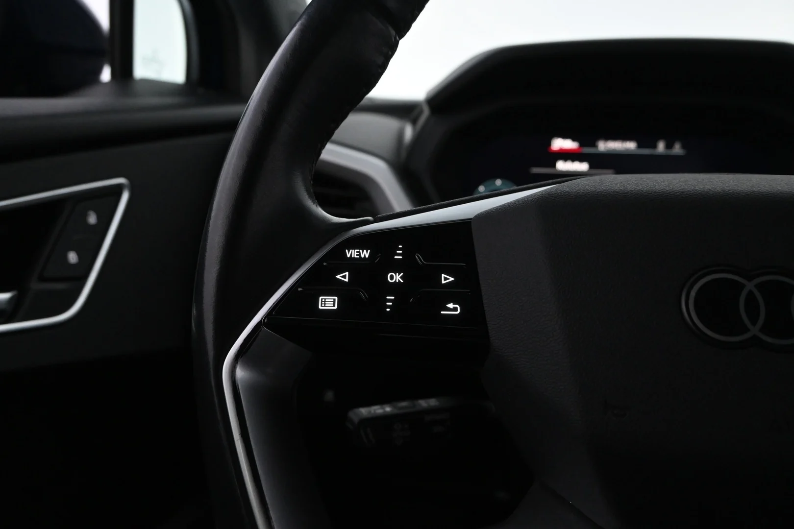Car Image - 34txfmLdwsUoqlGTdG7Nam