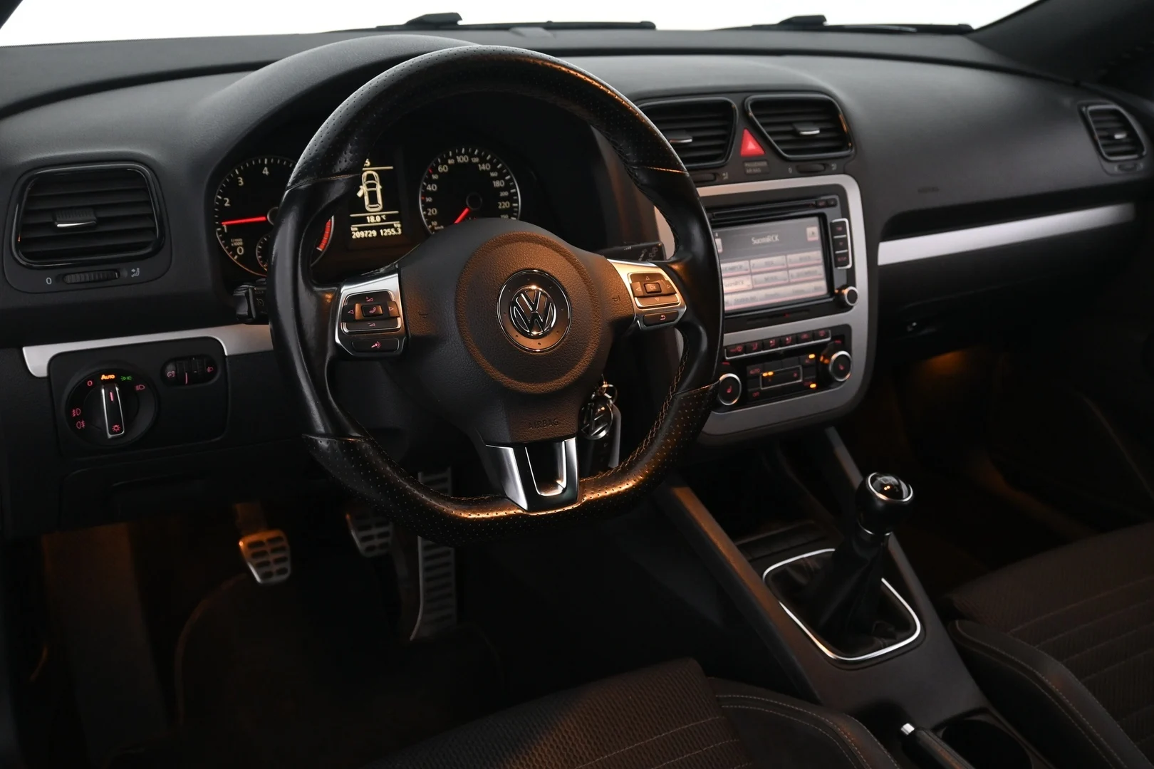 Car Image - 124ctiVshlWtMYmzhkcSSb