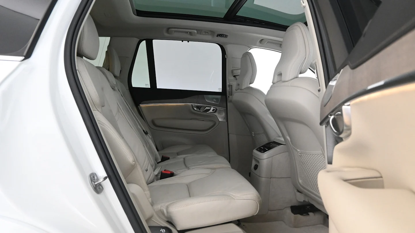Car Image - 1uO82LuV8WuD8TvxIQ2VjJ