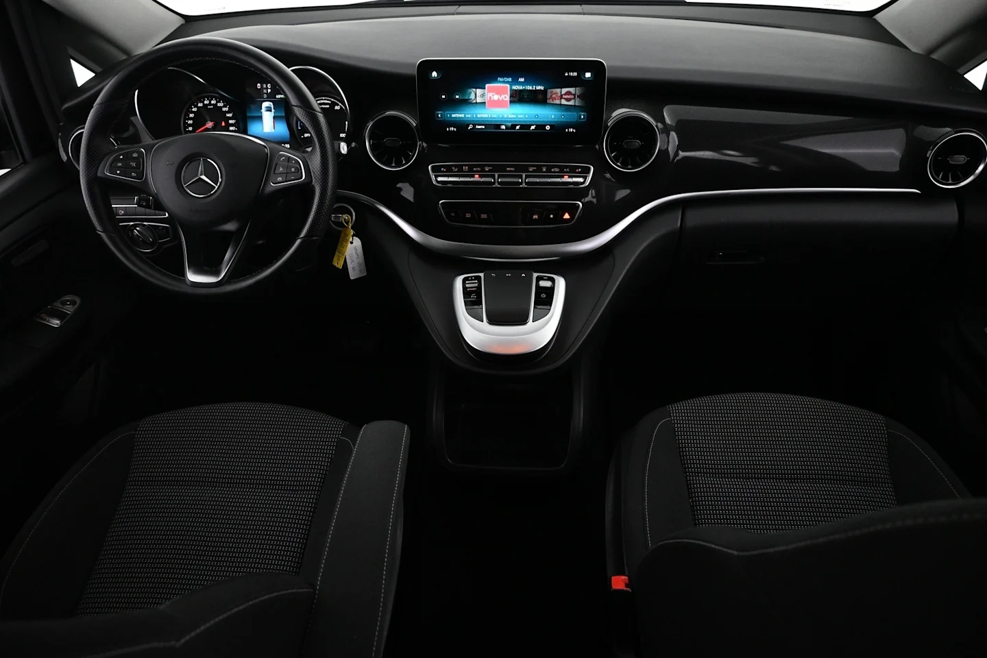 Car Image - 44EAlegXCjThpbSCOErEhb