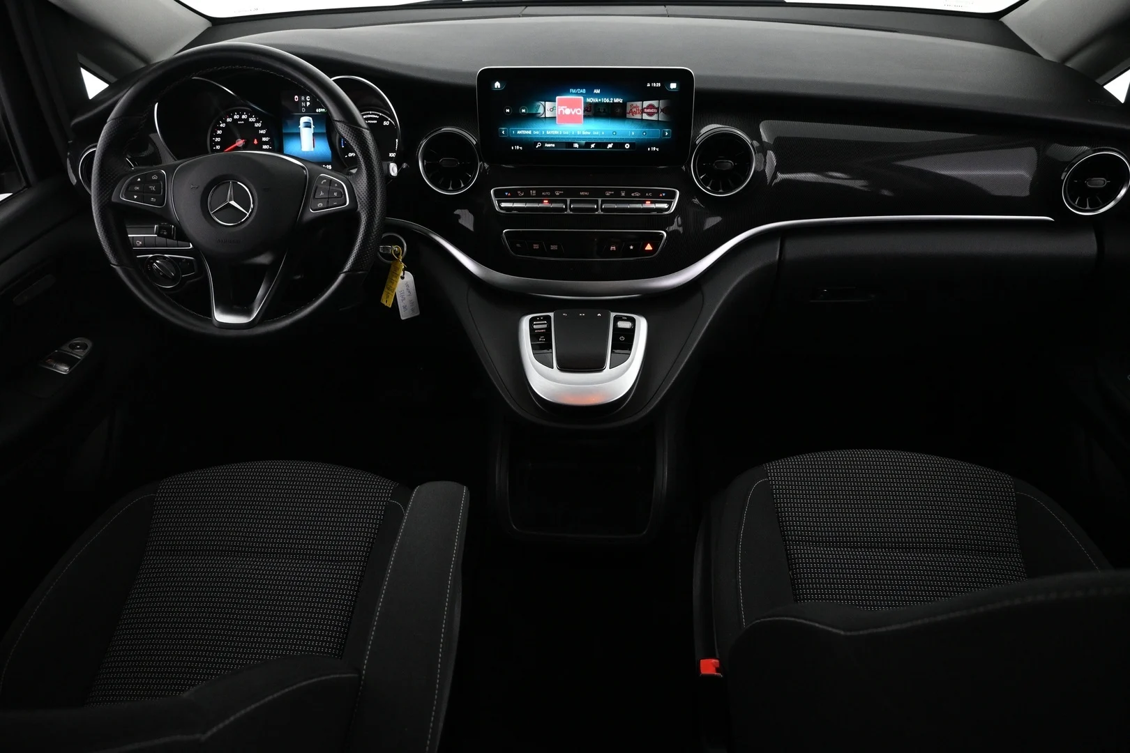 Car Image - 44EAlegXCjThpbSCOErEhb