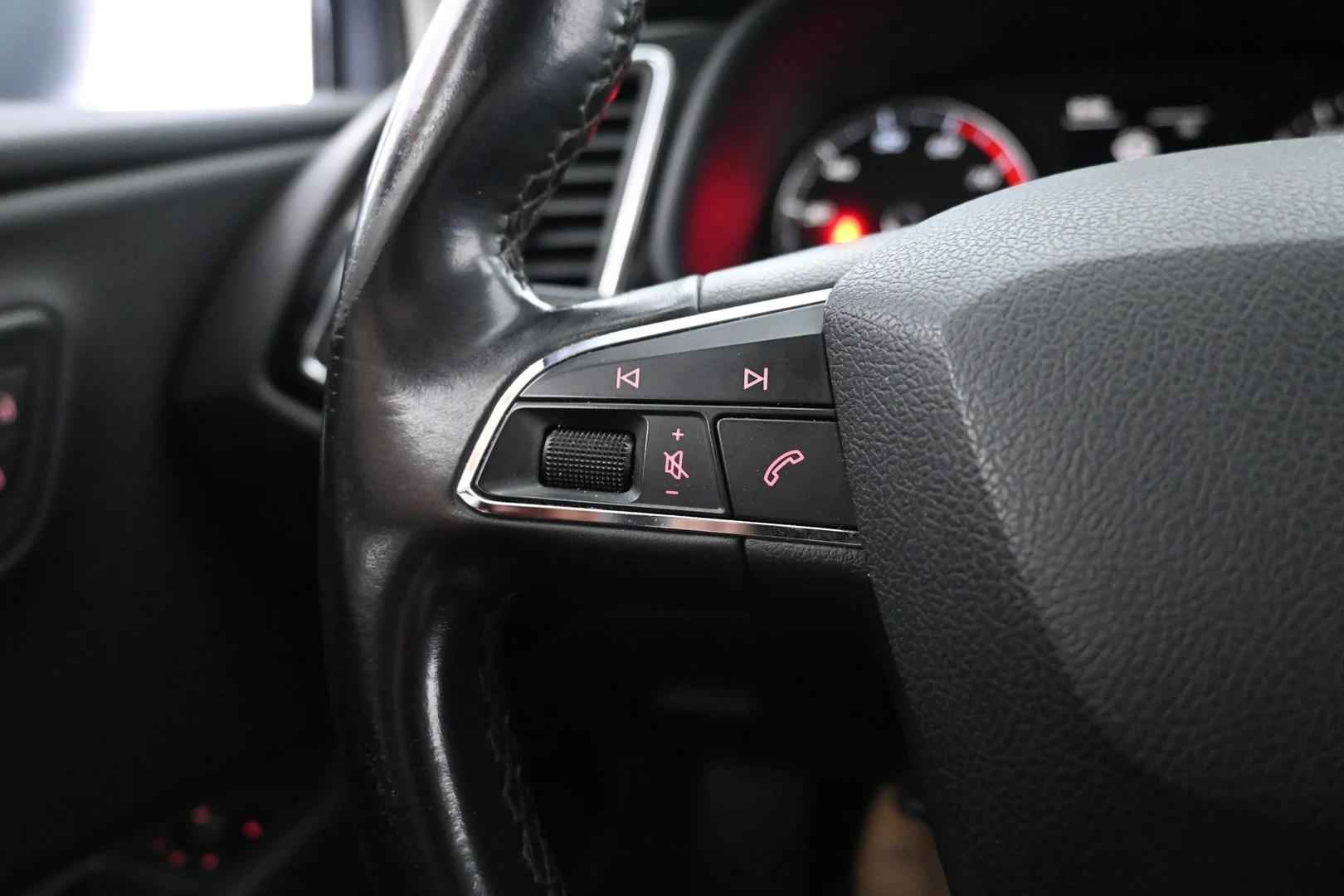 Car Image - 6jxEgd18J8xSDHsDkRssBr