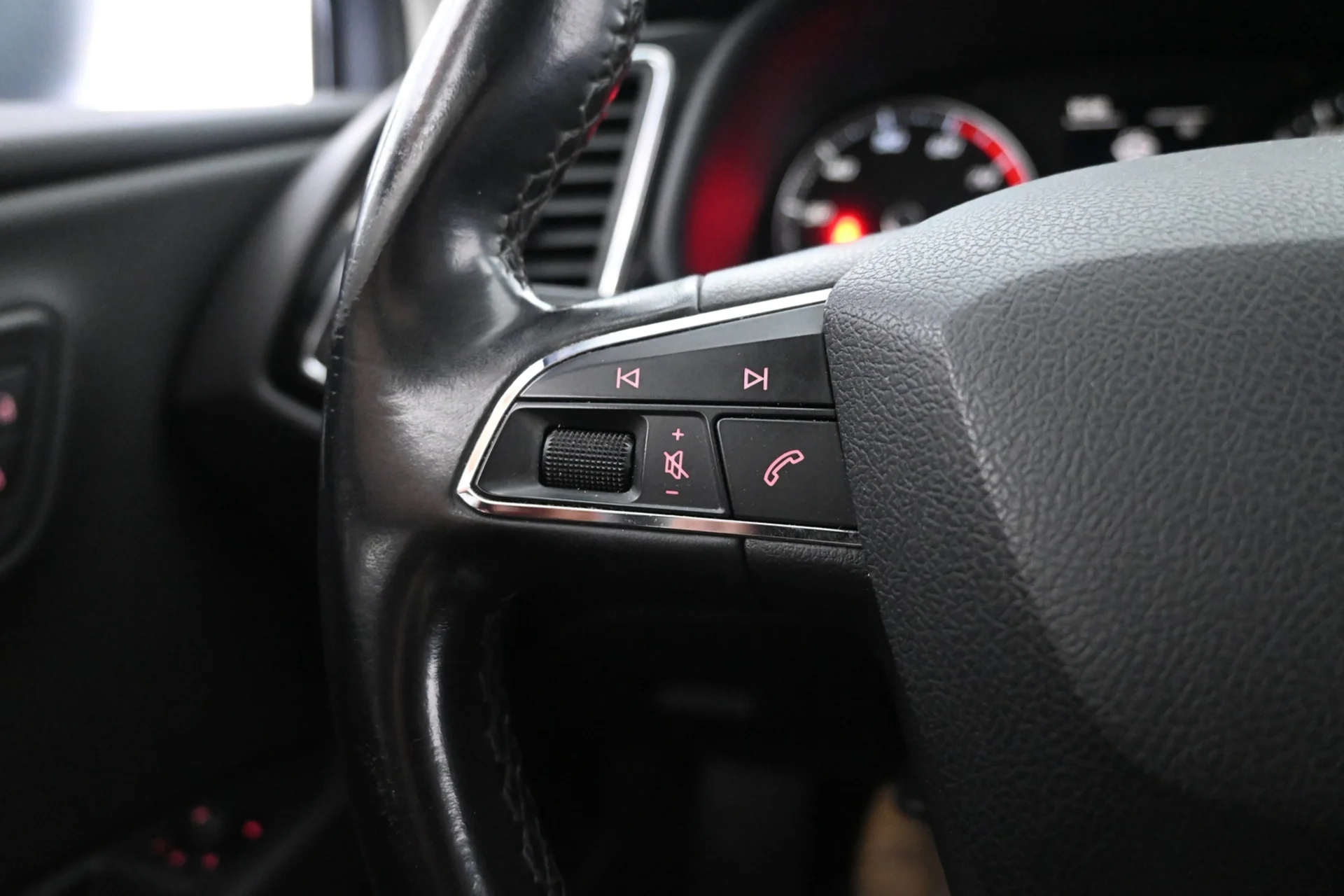 Car Image - 6jxEgd18J8xSDHsDkRssBr