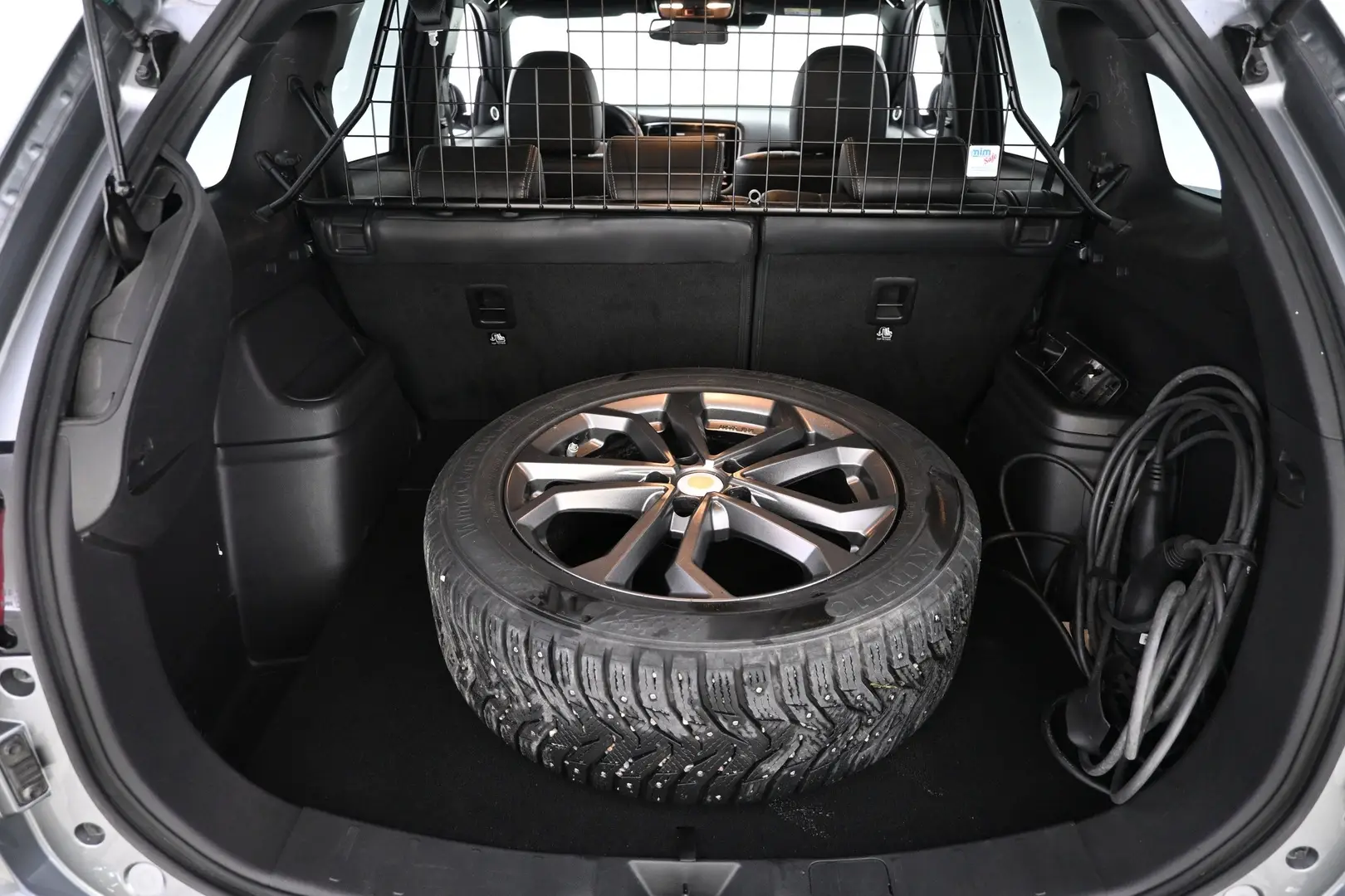 Car Image - 6MaUGmy3Yw6eHrkbV7bDZe