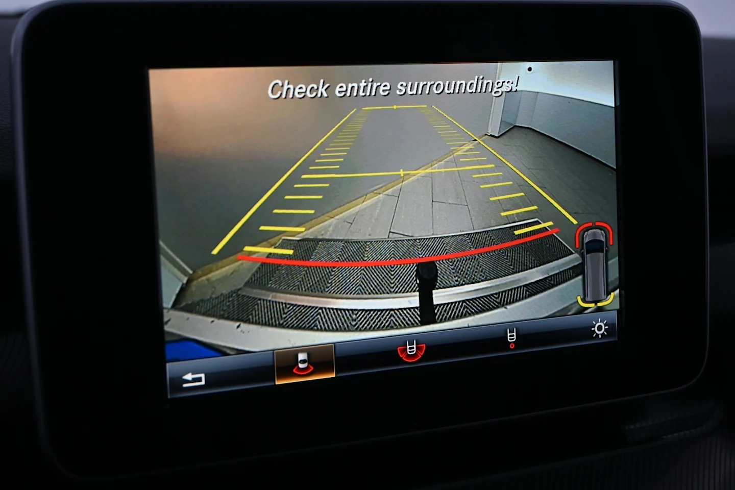 Car Image - 3d4GOmoyK8Vd9OIsp1mowk