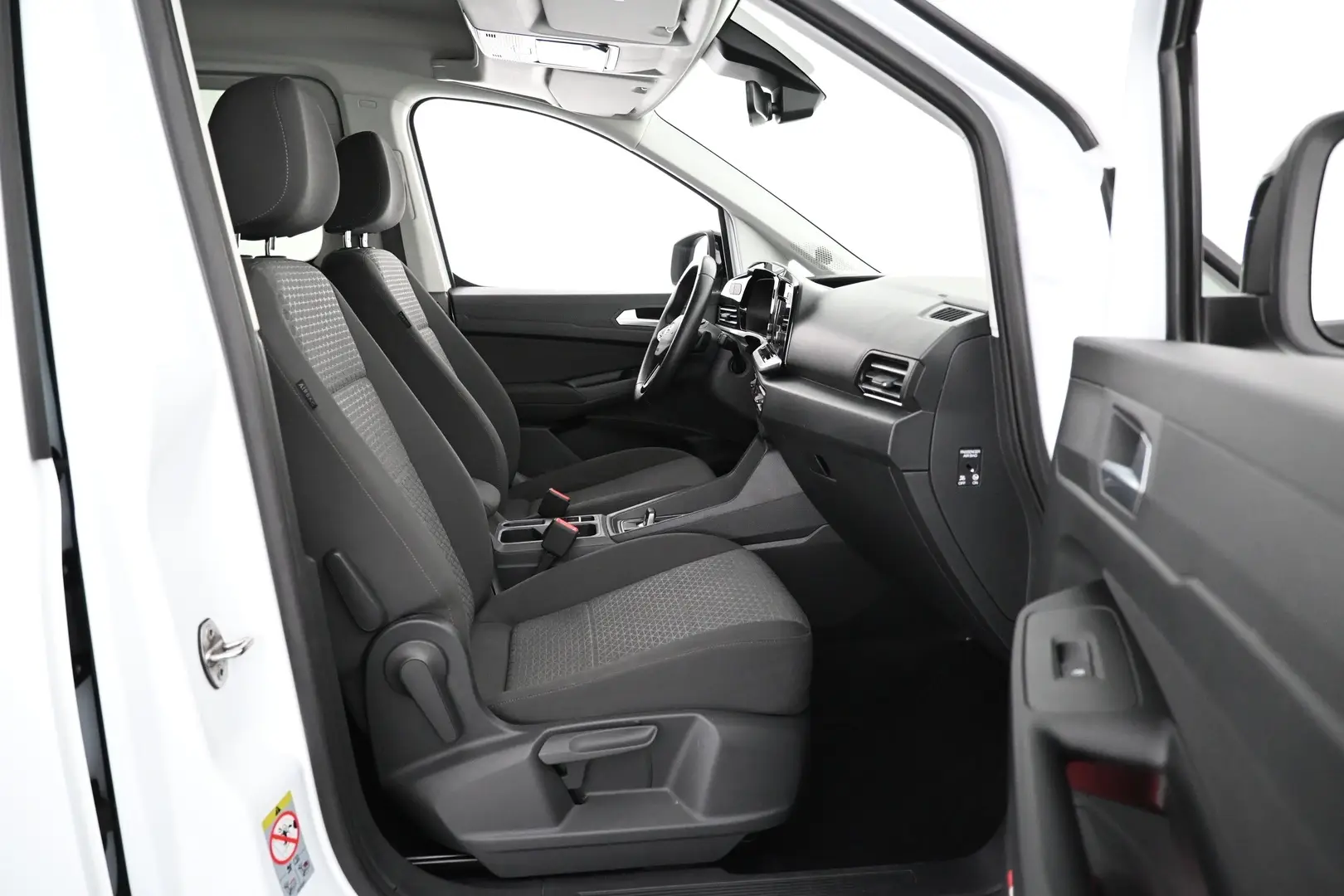 Car Image - 3lIQZxfwRv0O64SxRfnlgn