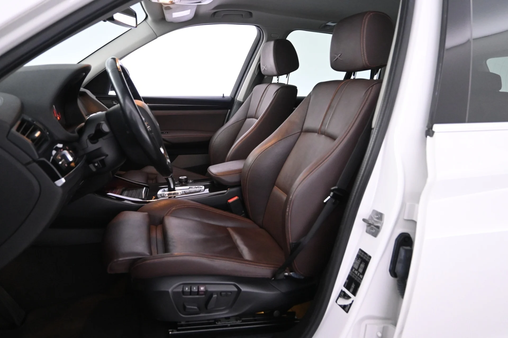 Car Image - 4AKlmxwam0BZfcCYnSb6D9