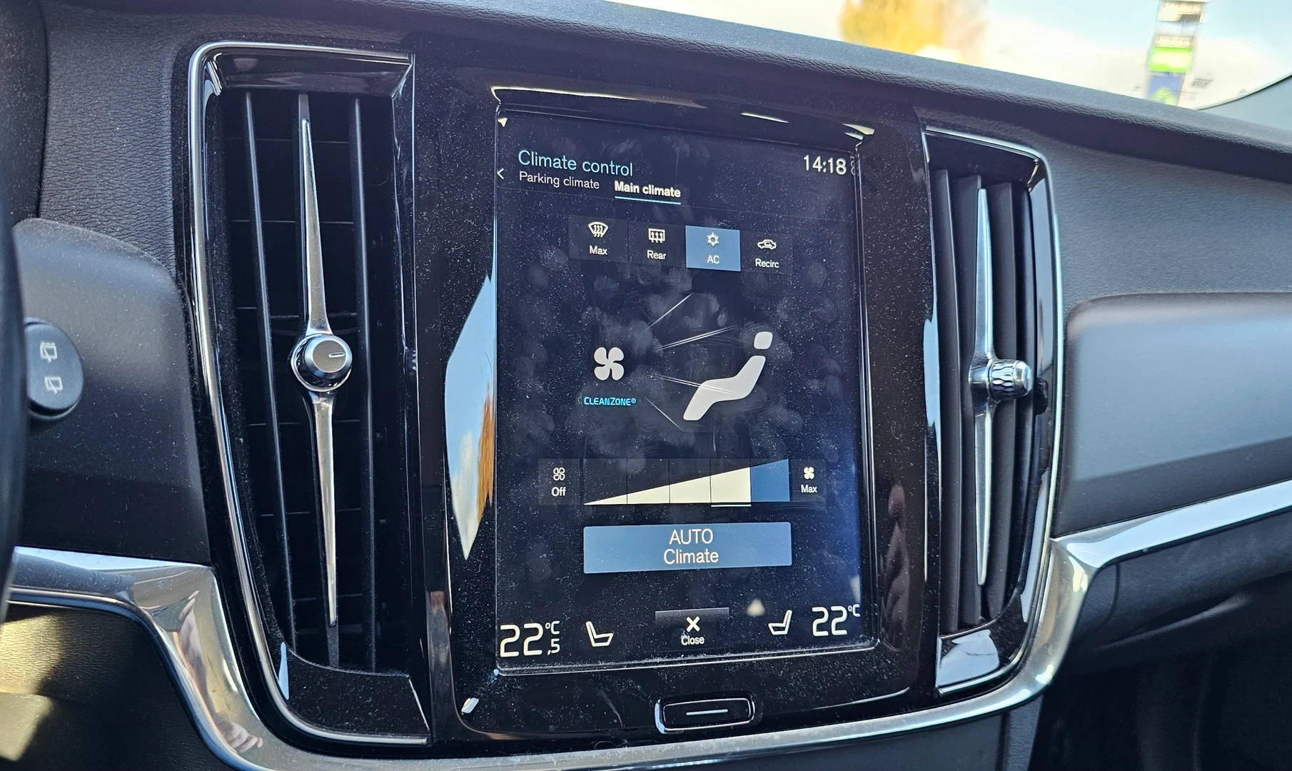 Car Image - 458ec2cBQikQRwIaNqQ32M