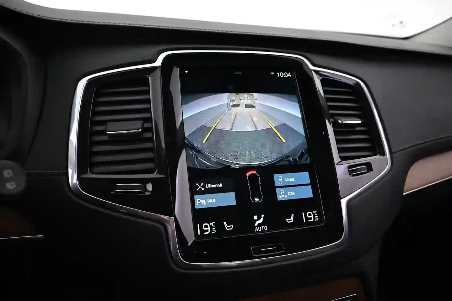 Car Image - 4TSSilqVPzvHXKbhyNBVWJ