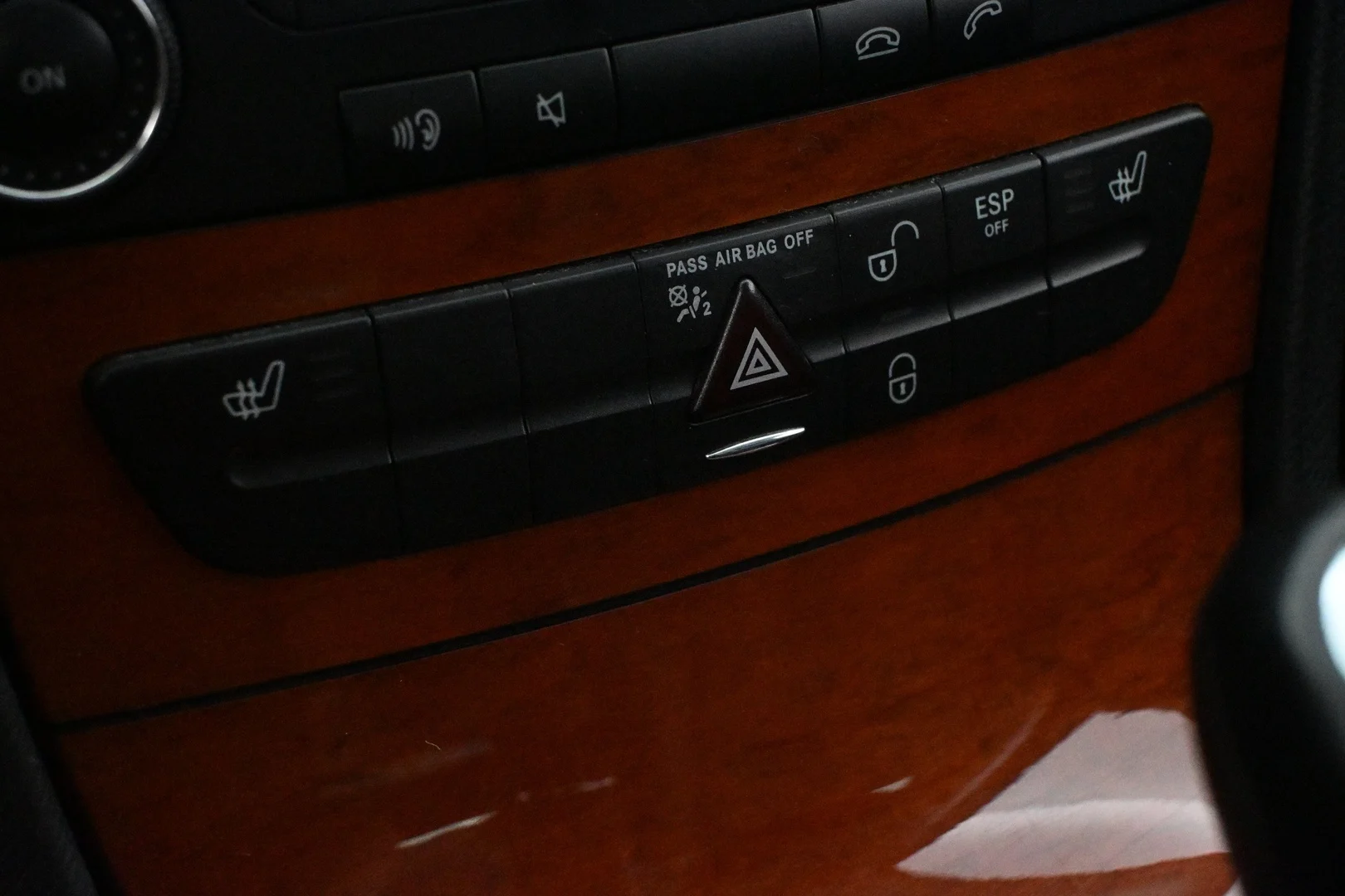 Car Image - 46EDba9l7UluExoVtwcf1c