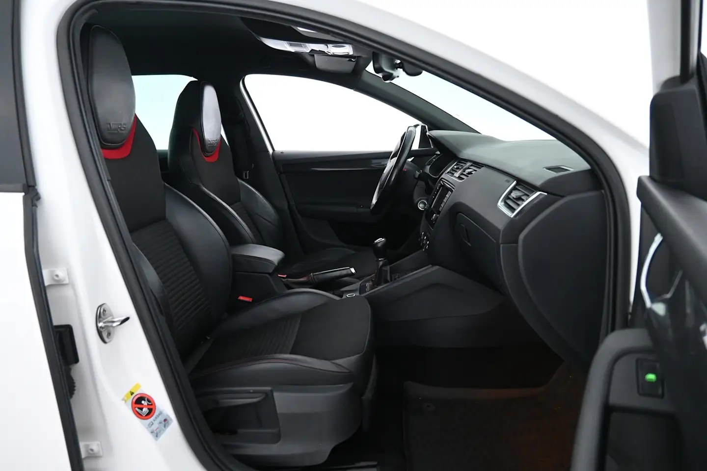 Car Image - 1T04xKyhGlU4G5fKkyKphJ