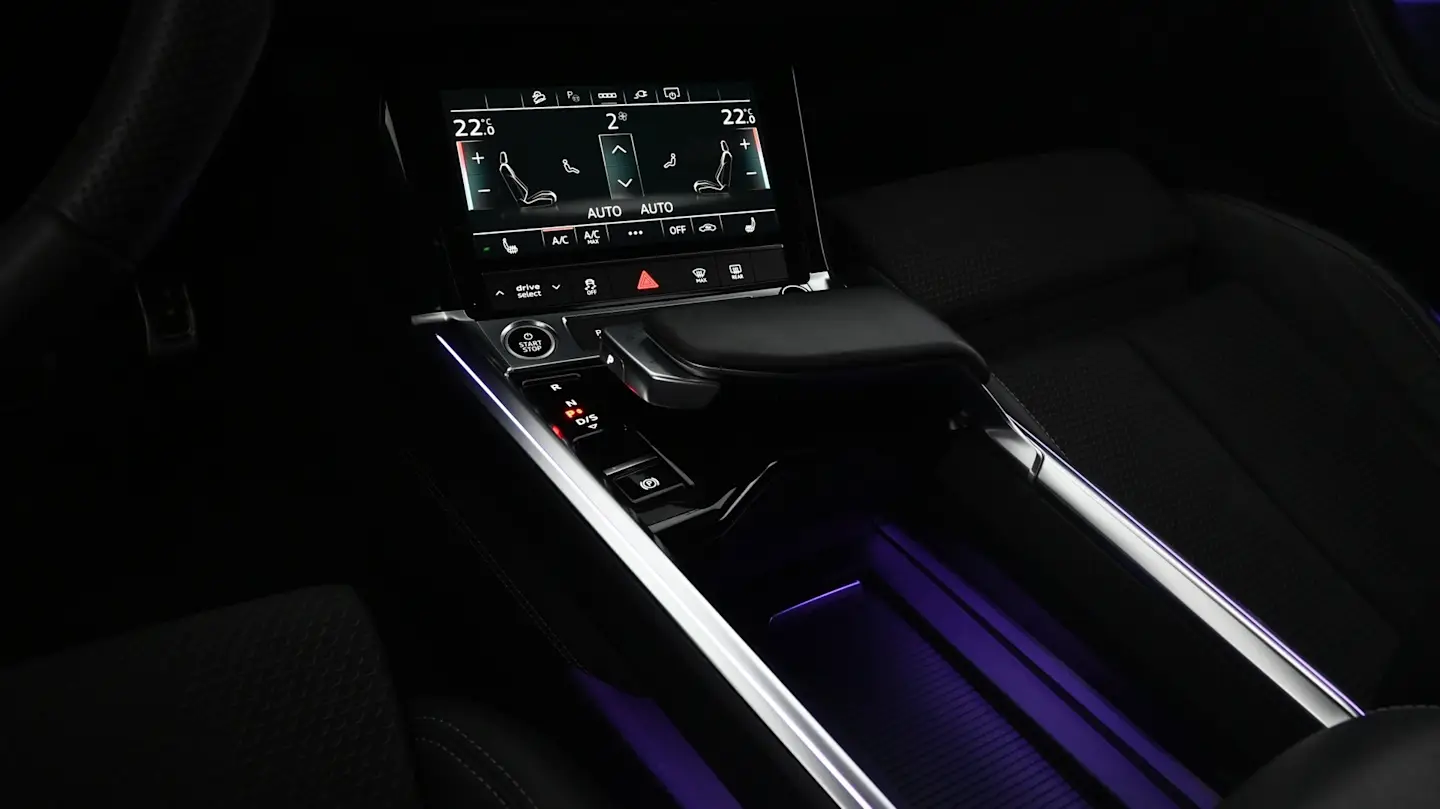 Car Image - 2Ji56n4gU5OsKzdobDPTuK