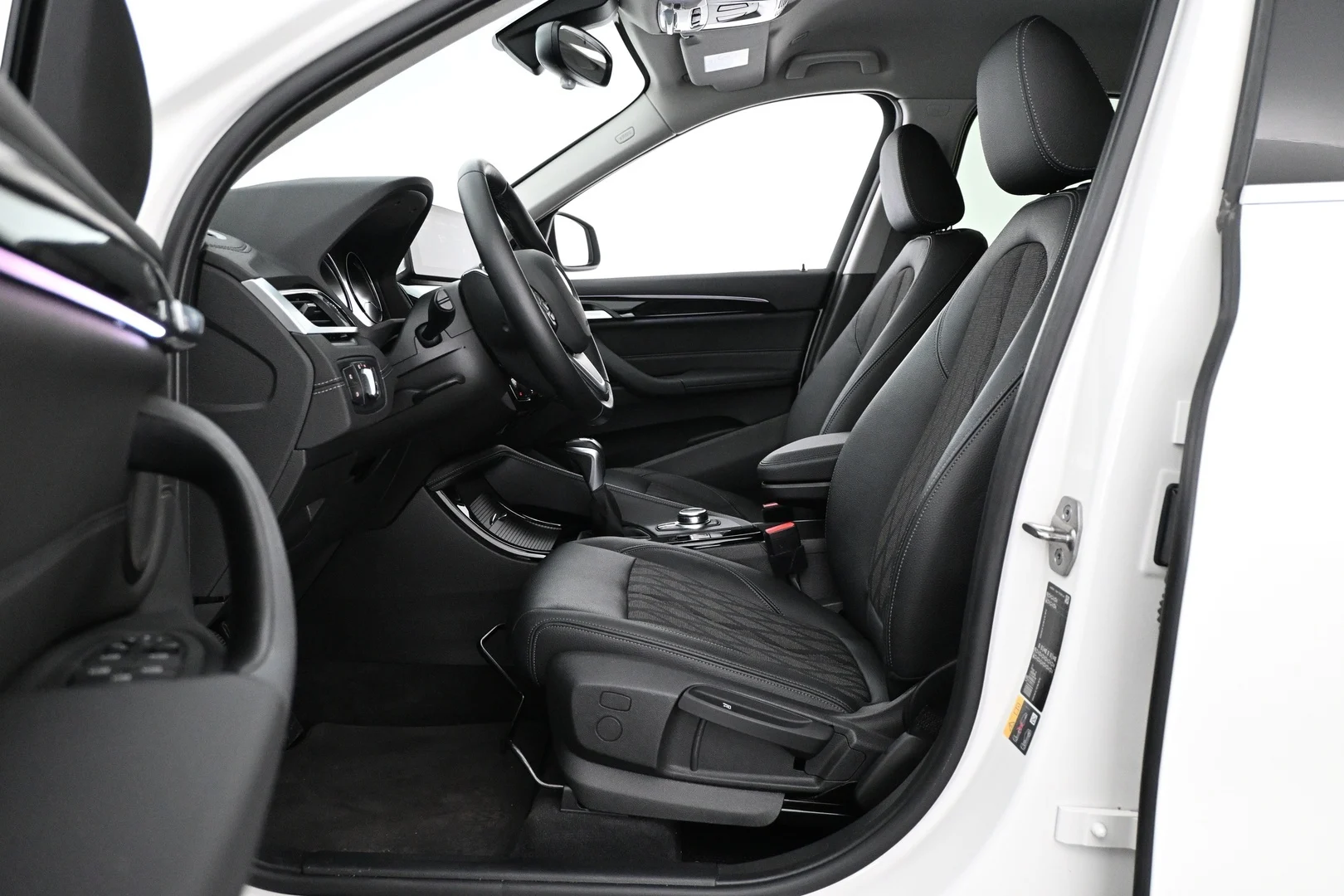 Car Image - 4PBFOBdODUbRLOysesN0Hg