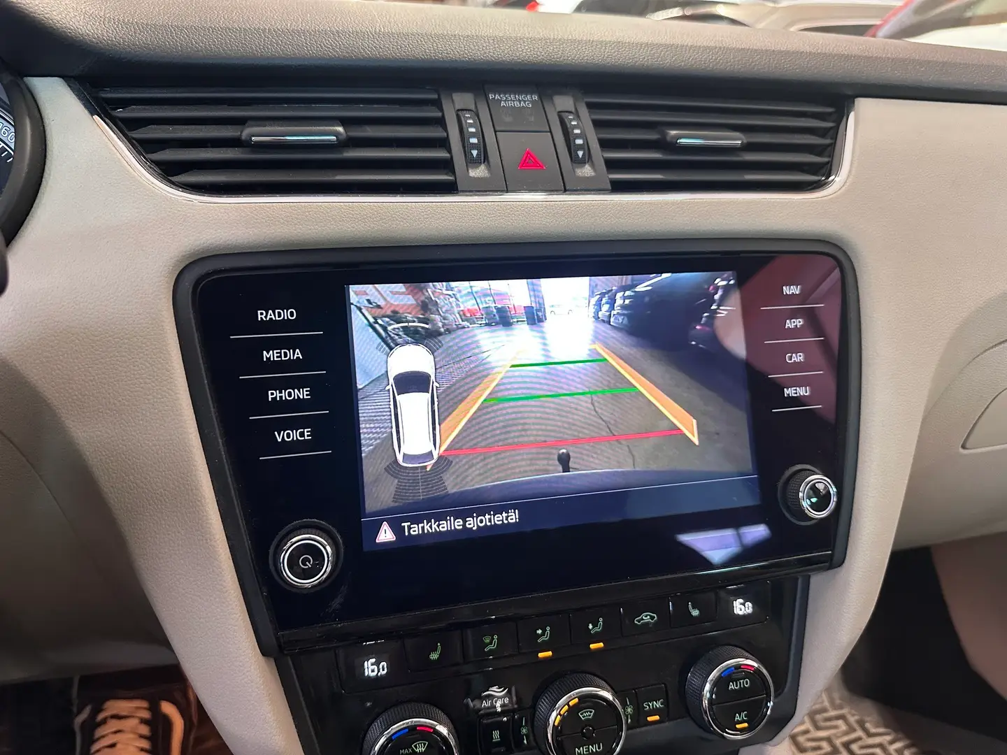 Car Image - 2A6N87Rp9LIGAb9RUVqpZJ