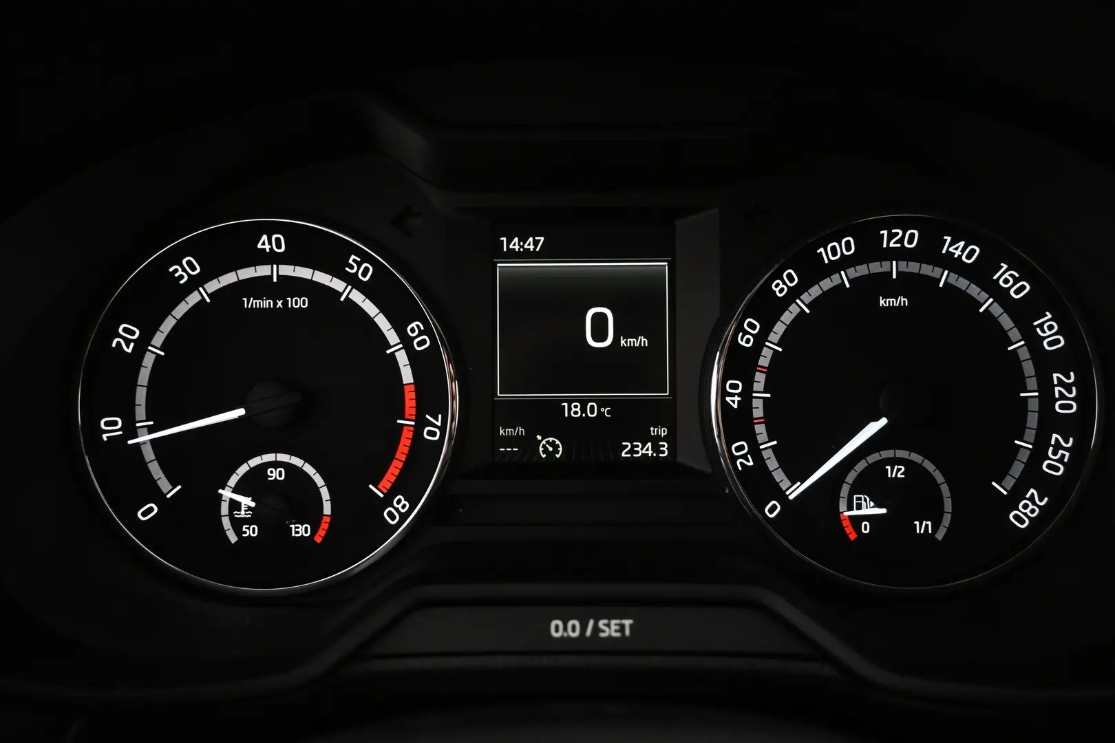Car Image - 781GFN3ZSYPGylXIAJVXz8