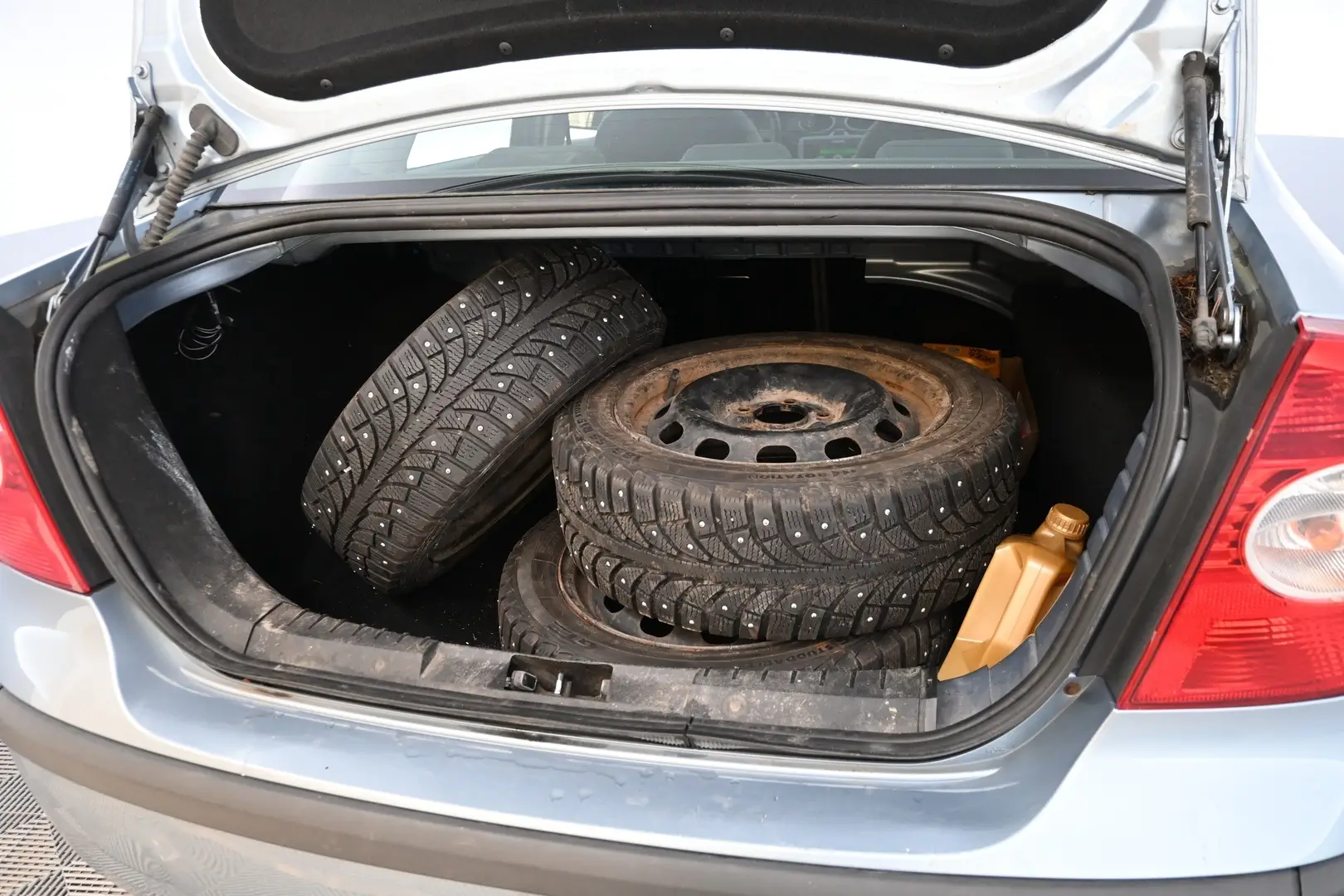 Car Image - 4c05UbMExPlSL332rROsWl