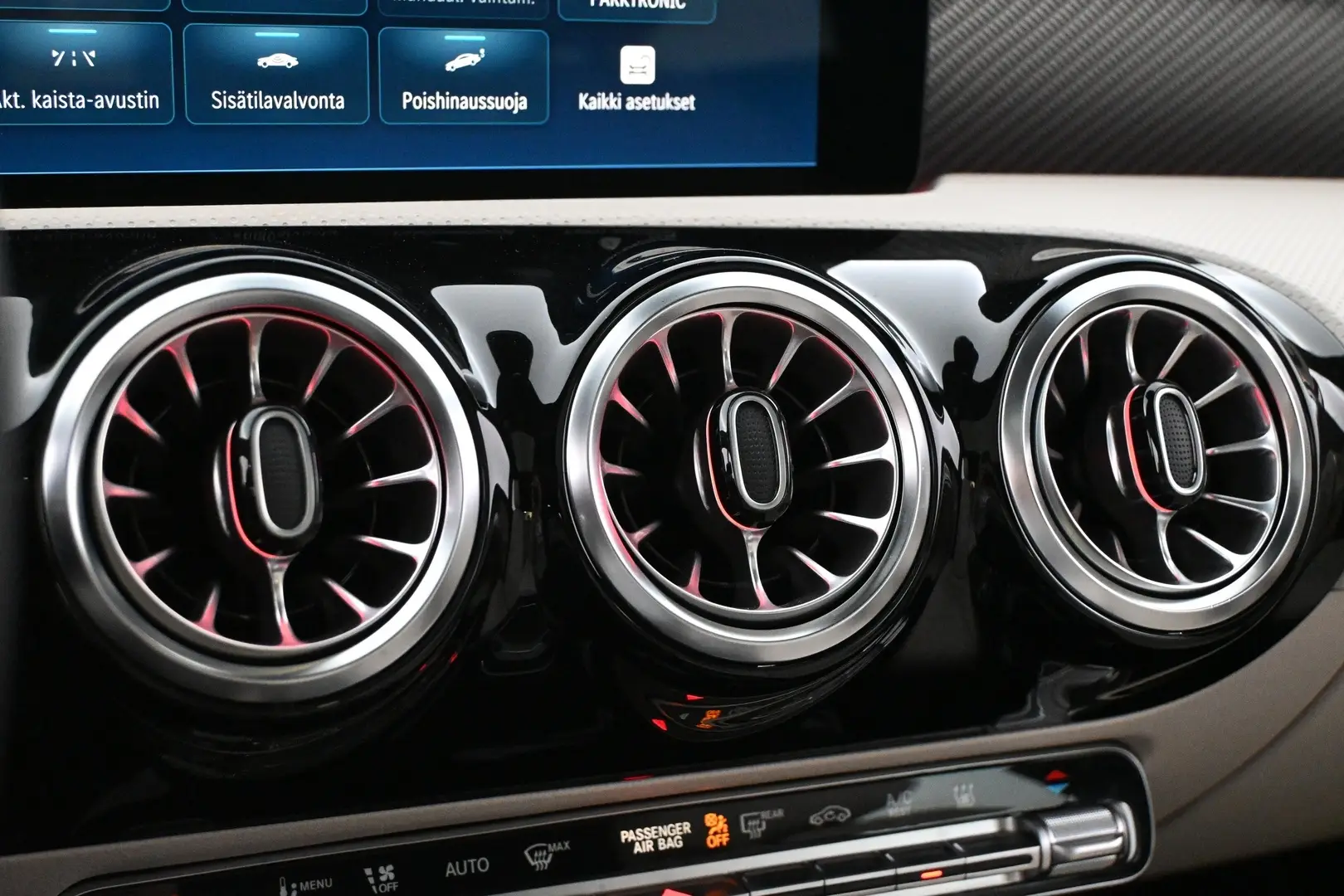 Car Image - 4qaENebTkL3GN2ZrSKG2Sg
