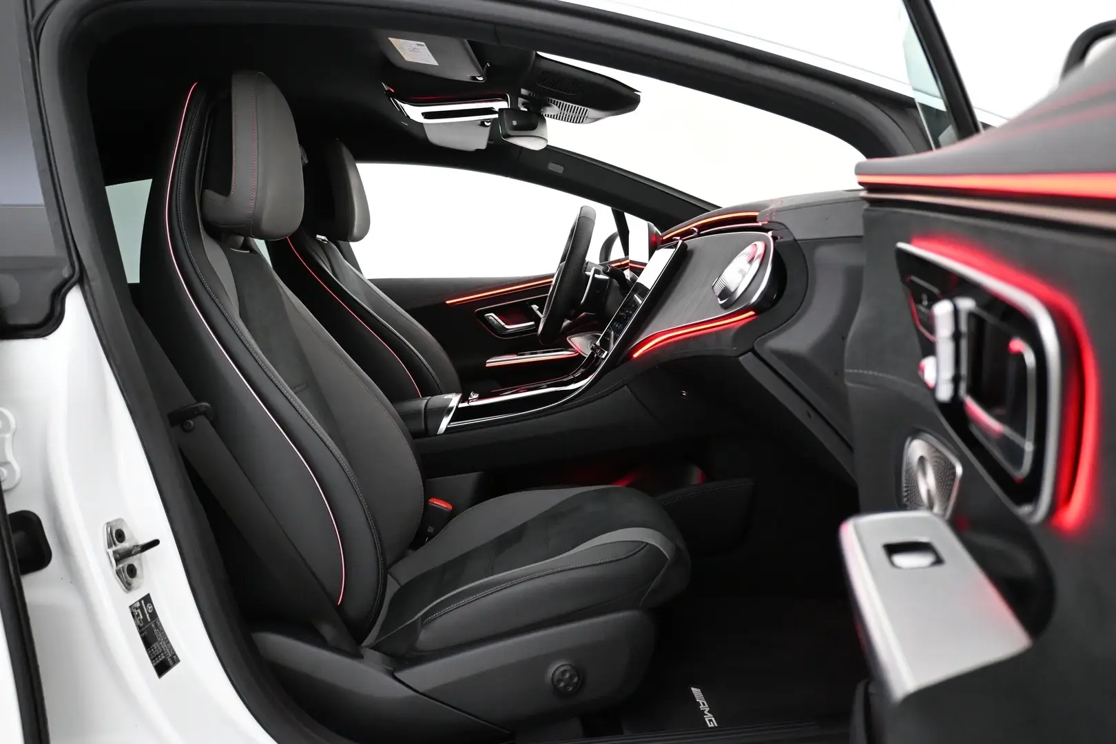 Car Image - 4wzLxsQDAf3MAywf5CwBLb
